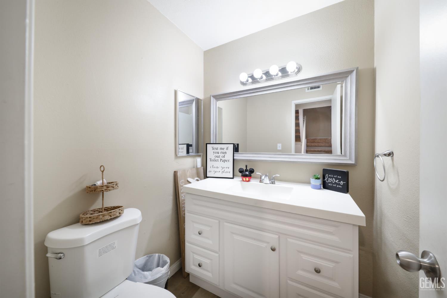 930 Olive Drive — photo 16