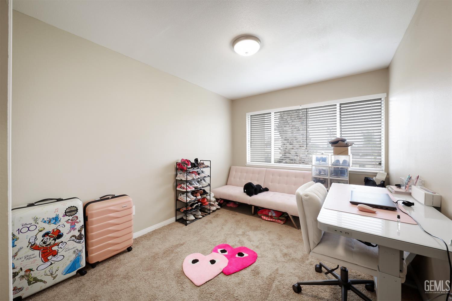 930 Olive Drive — photo 15