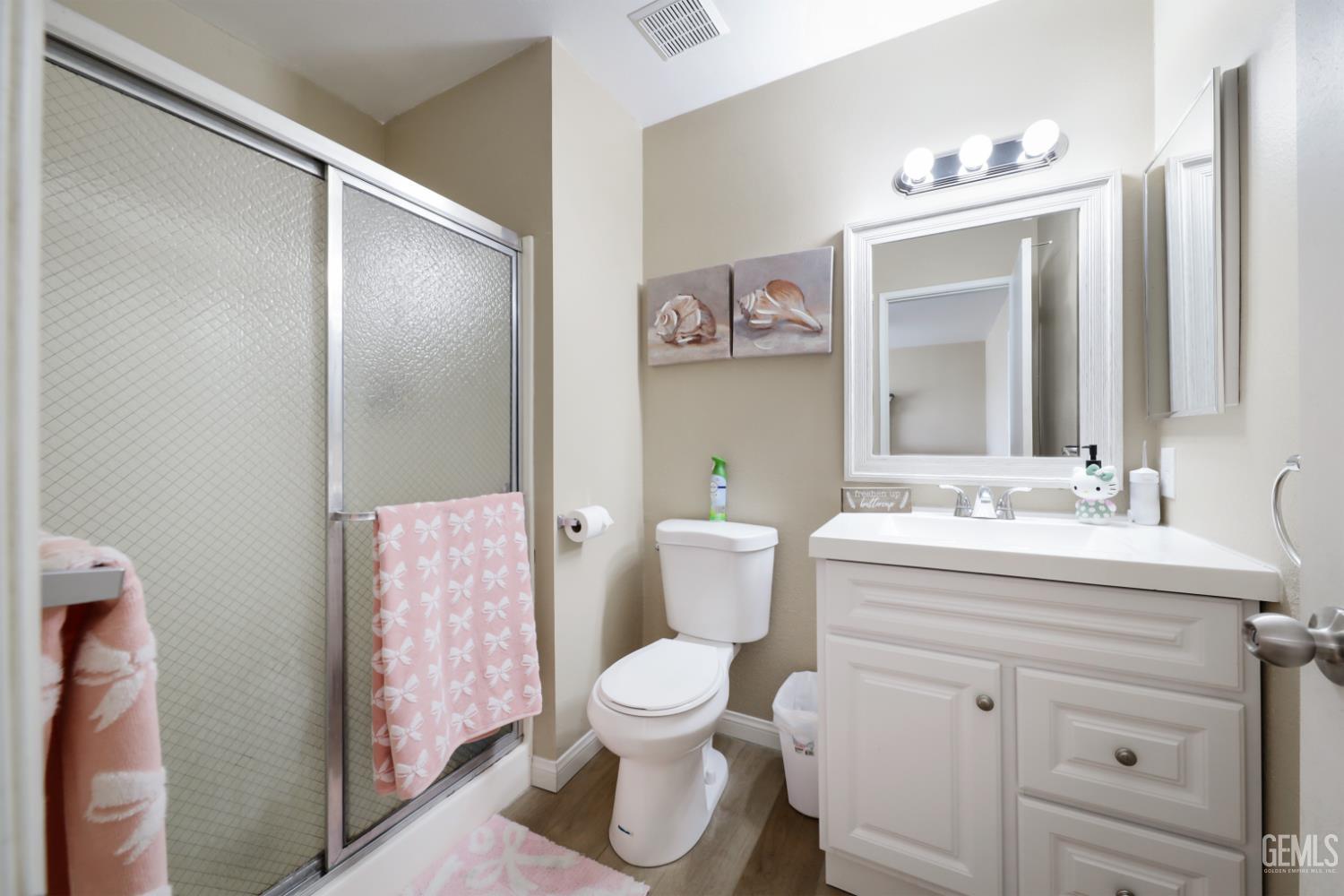 930 Olive Drive — photo 11