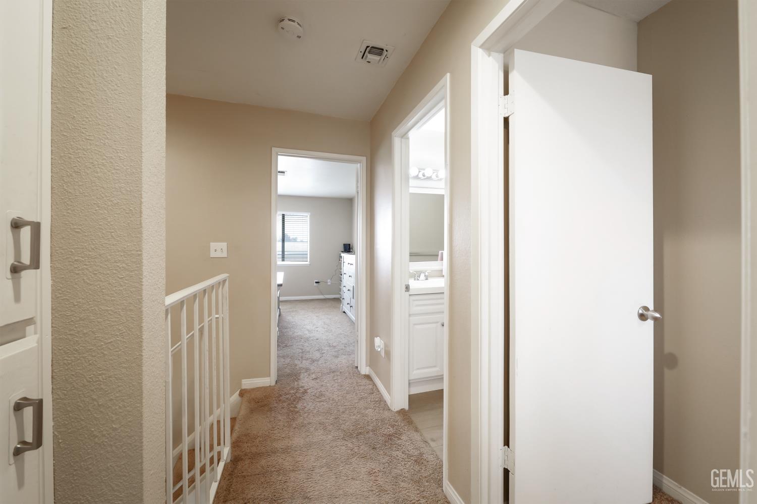 930 Olive Drive — photo 7