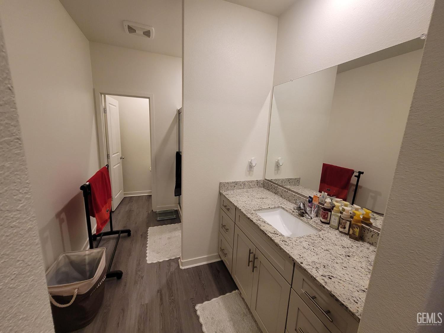 4917 Chukchansi Avenue — photo 17