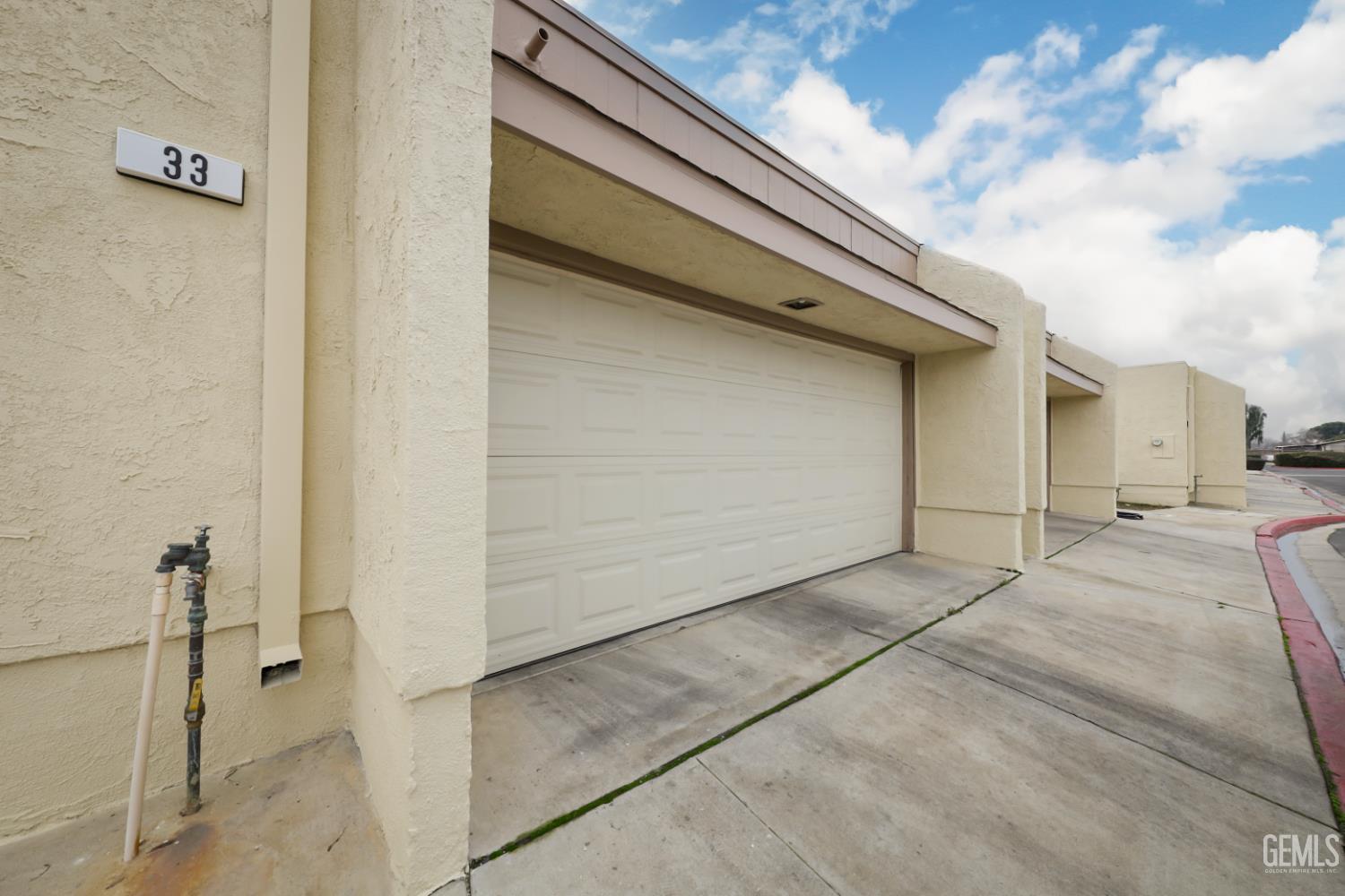 930 Olive Drive — photo 24
