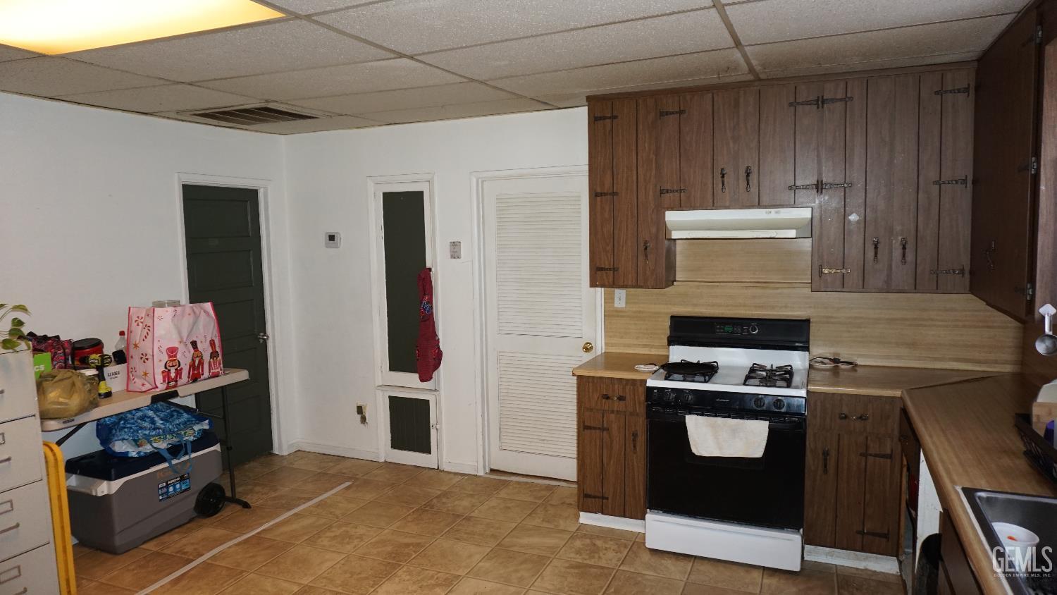 518 Monterey Street — photo 10