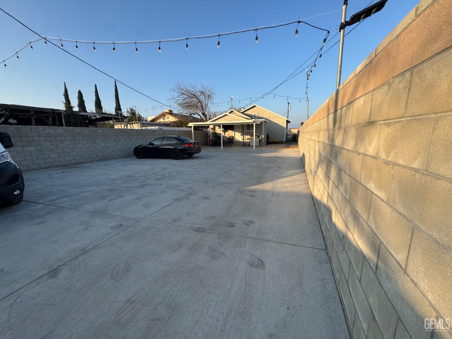 923 Sumner Street — photo 24