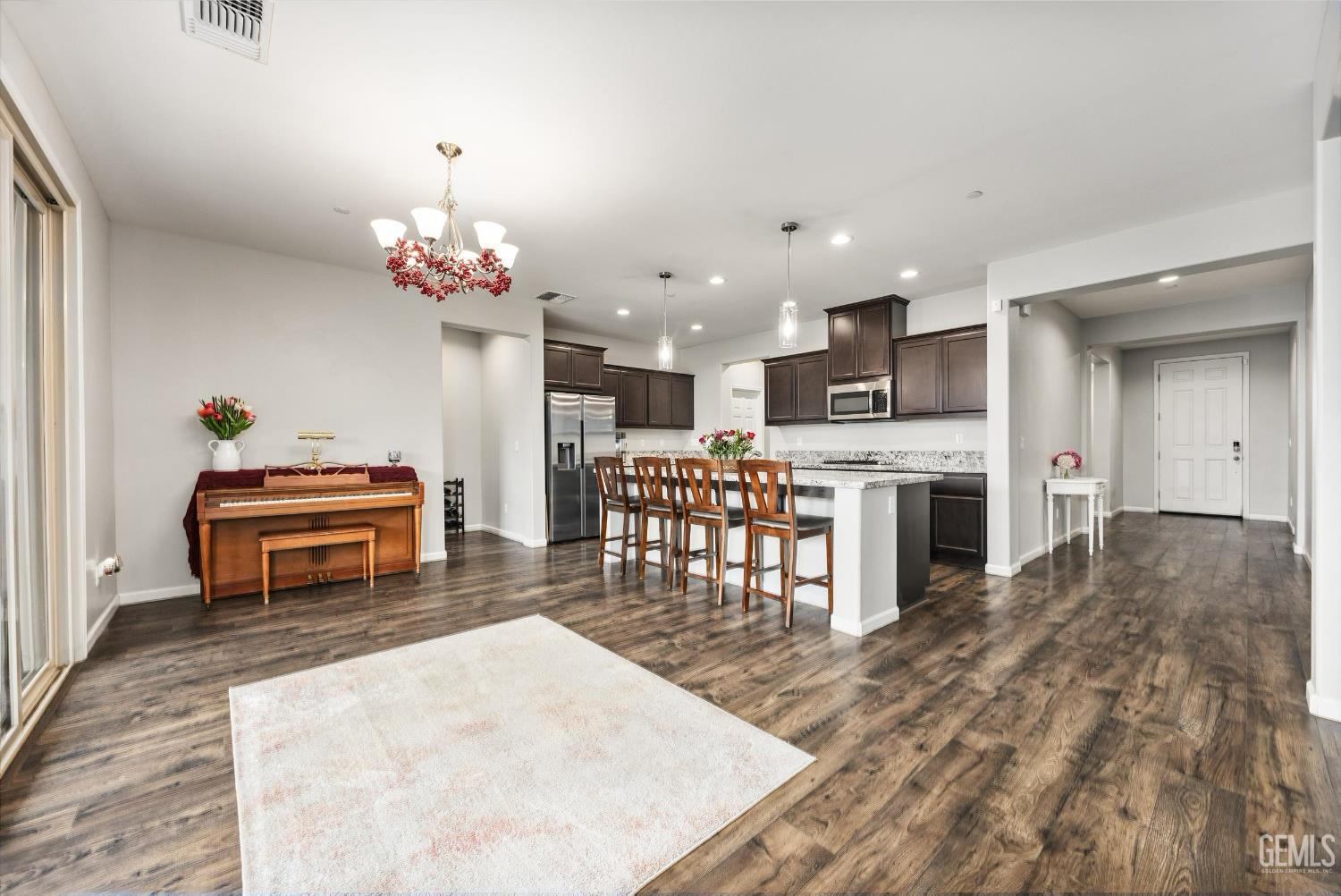 14917 Aldridge Avenue — photo 9