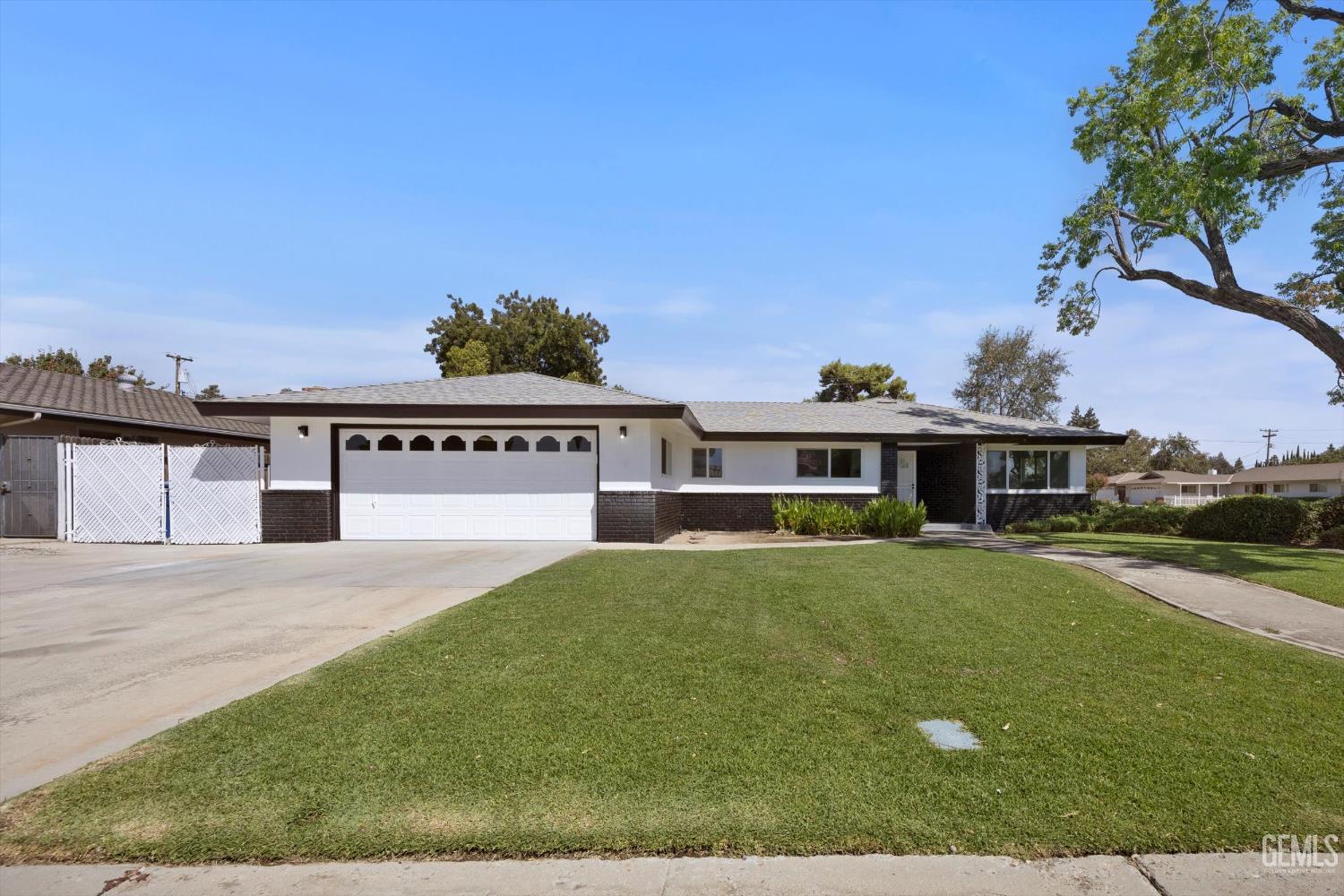6000 Eugene Place — photo 49