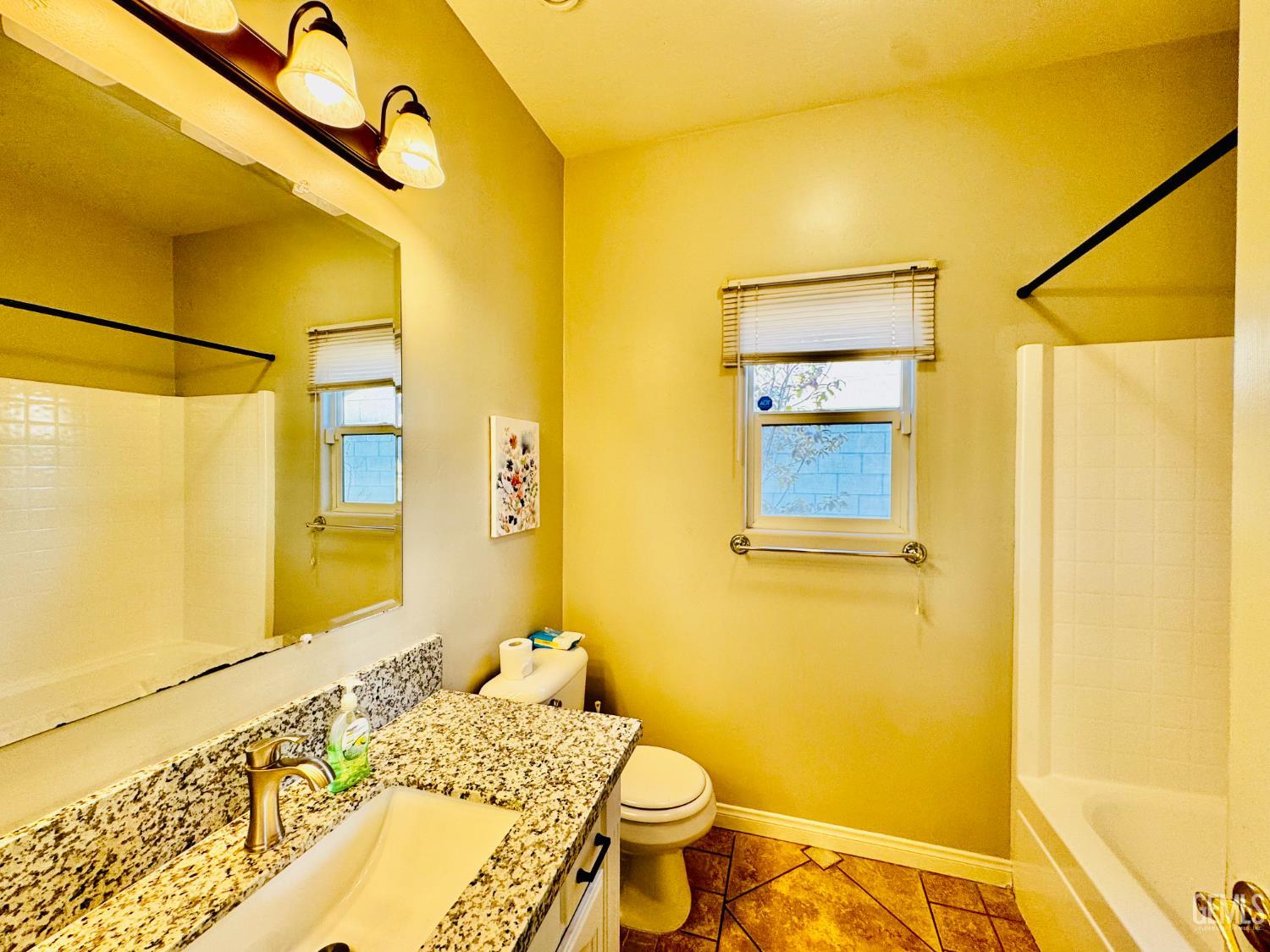 9721 Manhattan Drive — photo 10