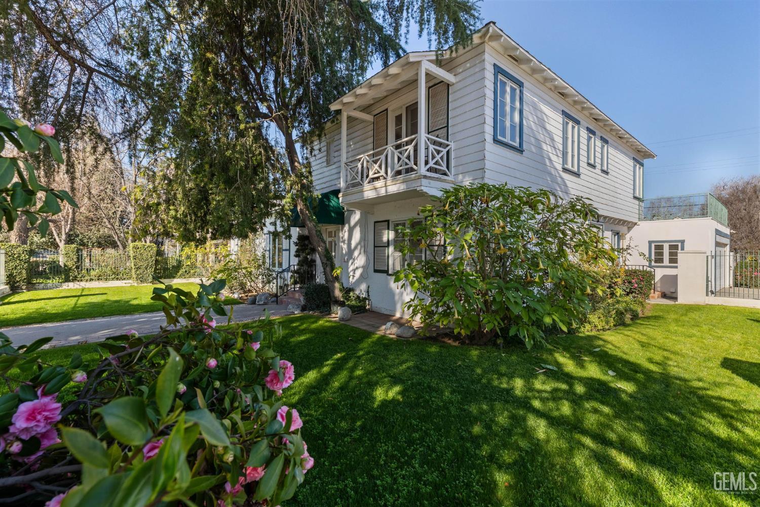 2600 21st Street — photo 3