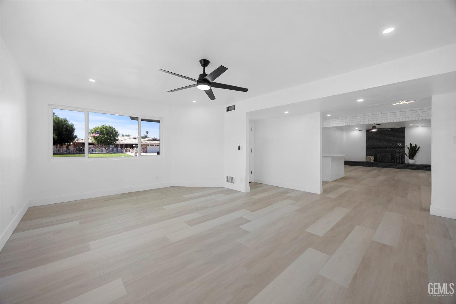 6000 Eugene Place — photo 5