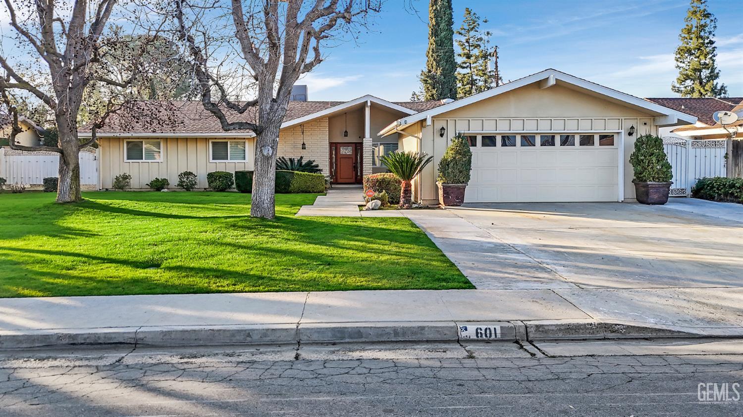 601 Vista Verde Way — photo 2