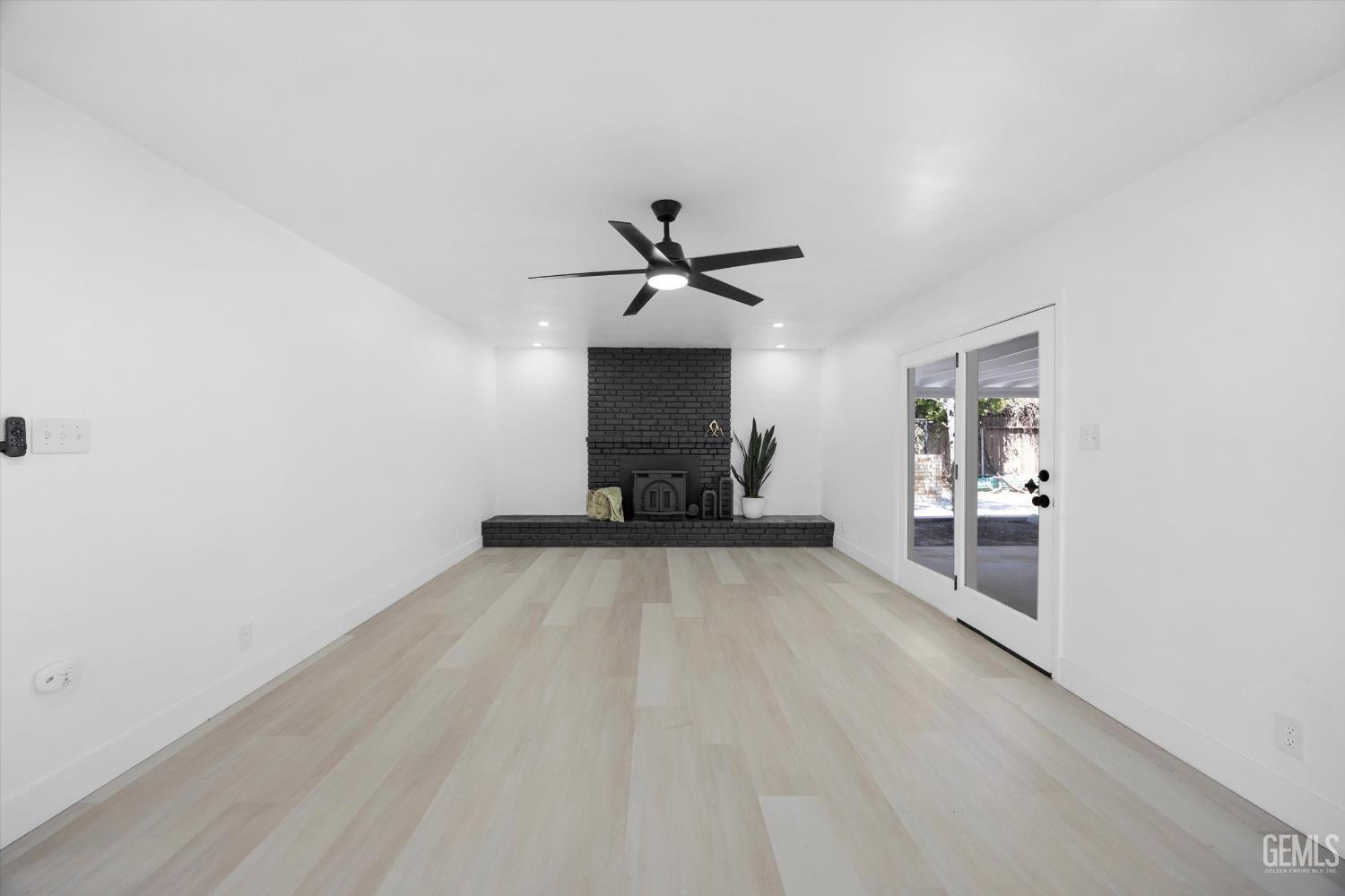 6000 Eugene Place — photo 18