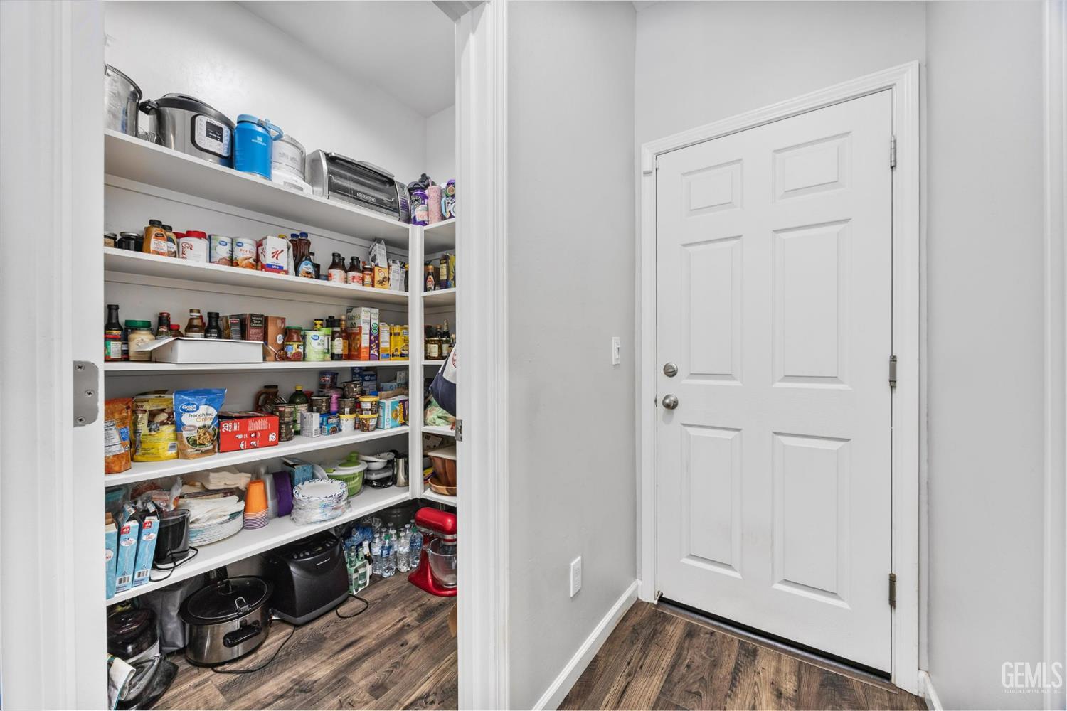 14917 Aldridge Avenue — photo 17