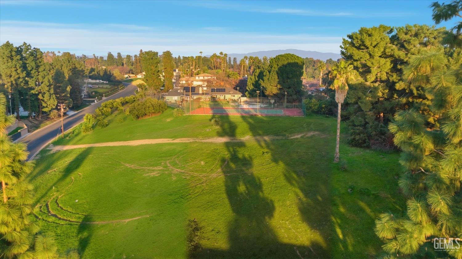 Country Club Drive — photo 8