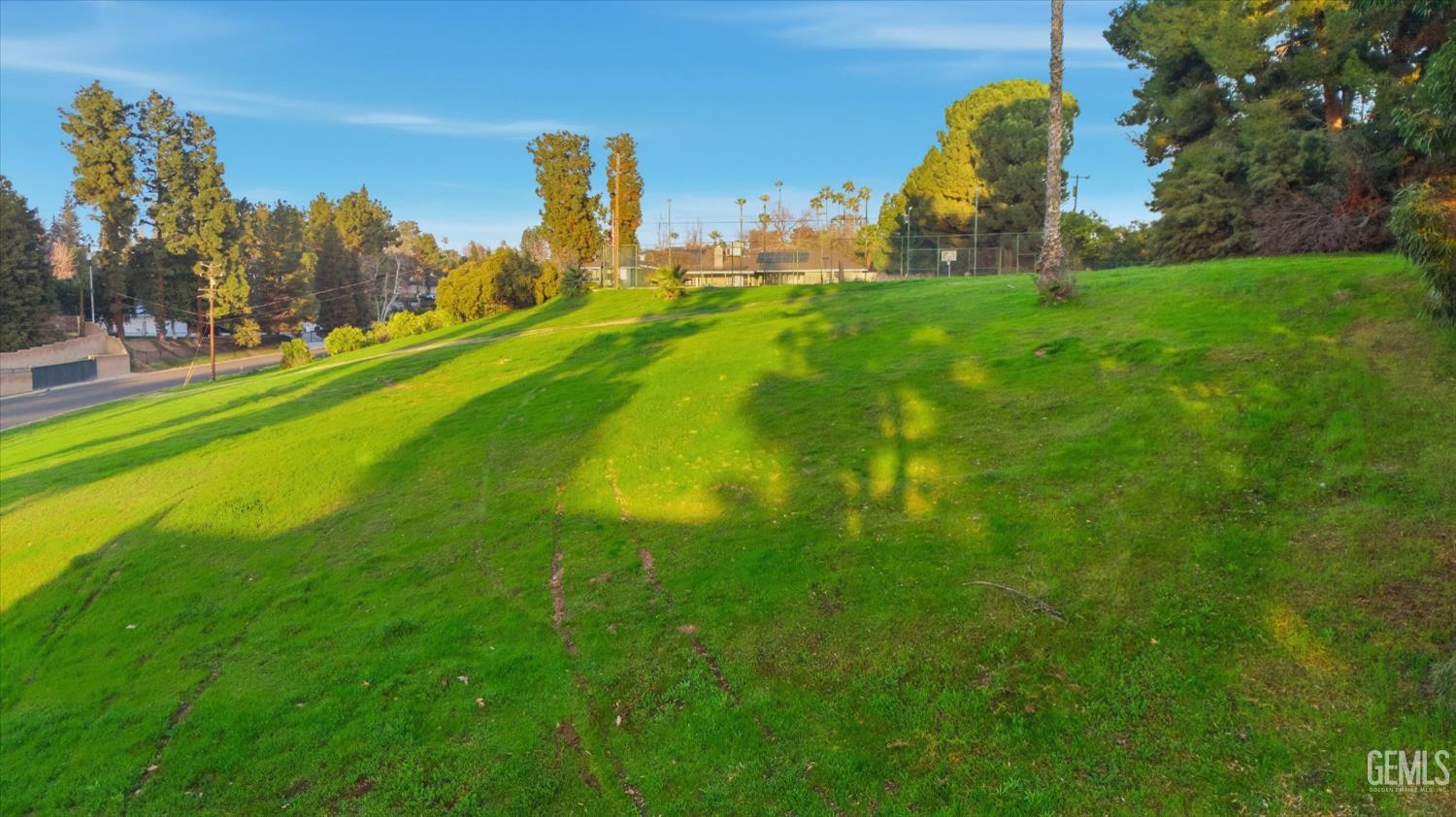 Country Club Drive — photo 9