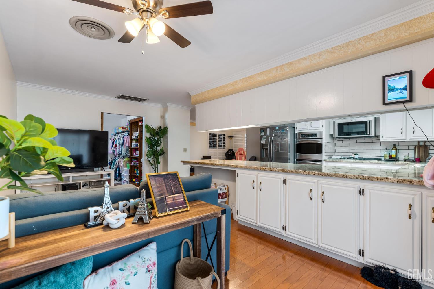 6918 Crestwood Street — photo 12