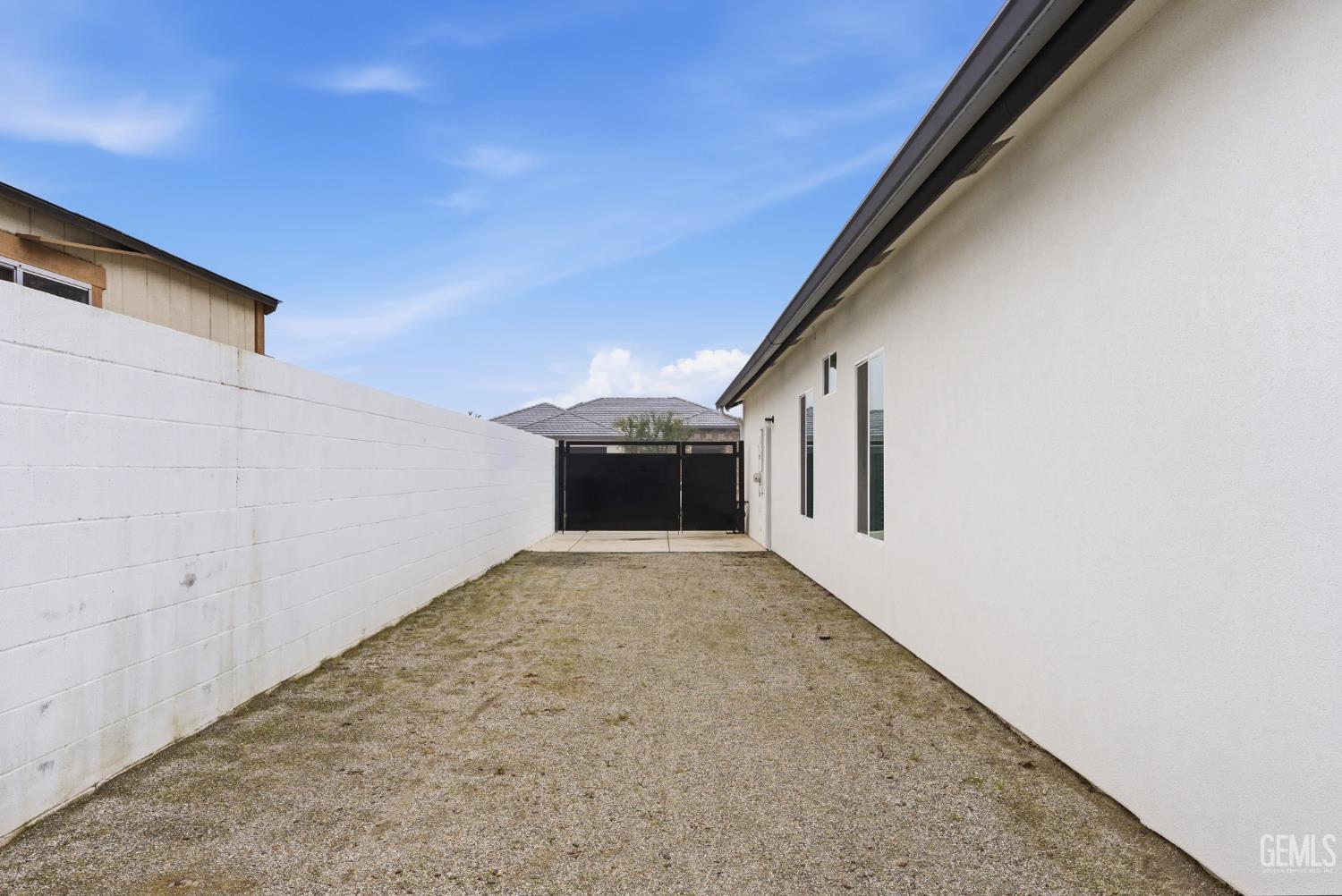 16729 Starview Court — photo 39