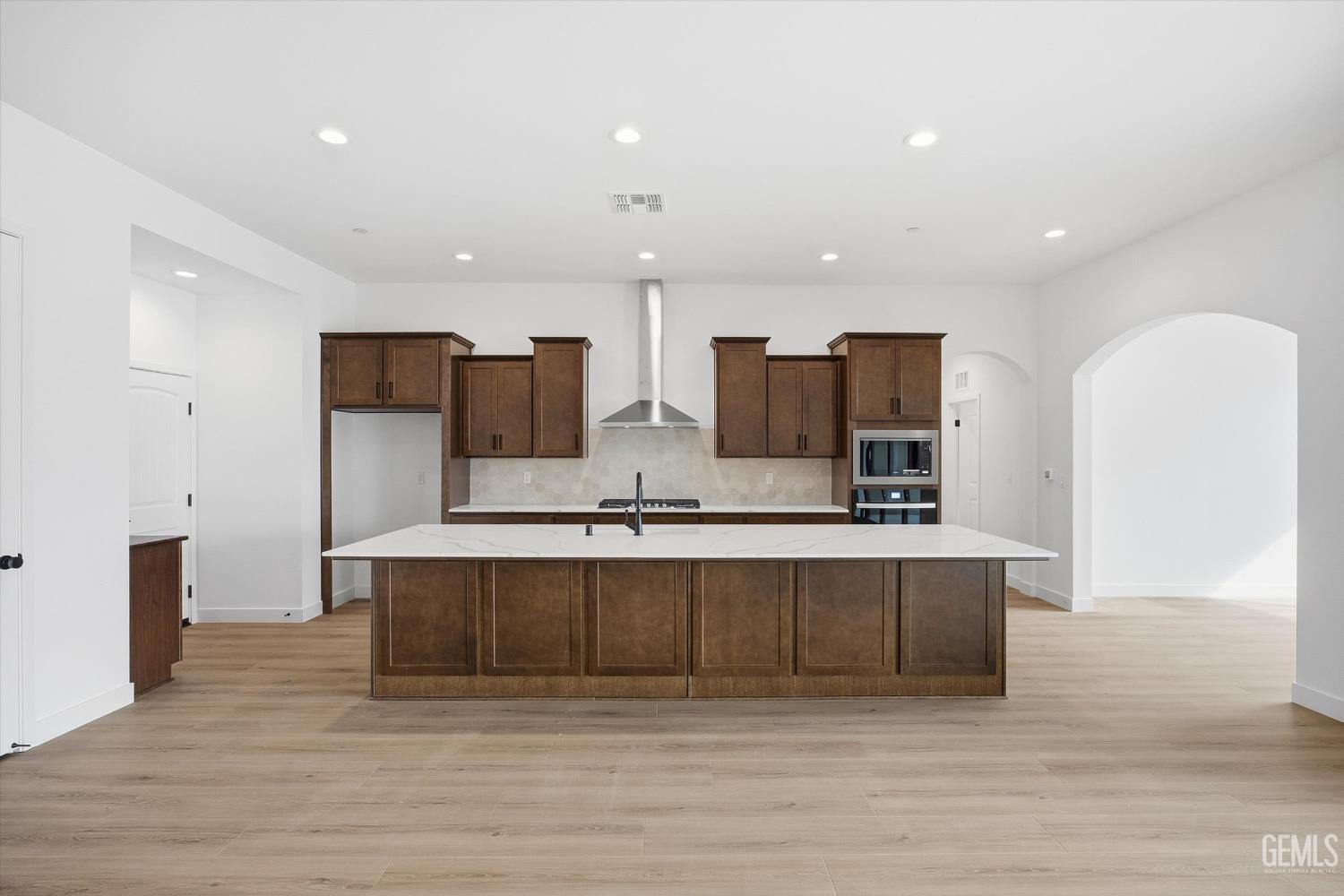 7104 Wintersweet Drive — photo 9