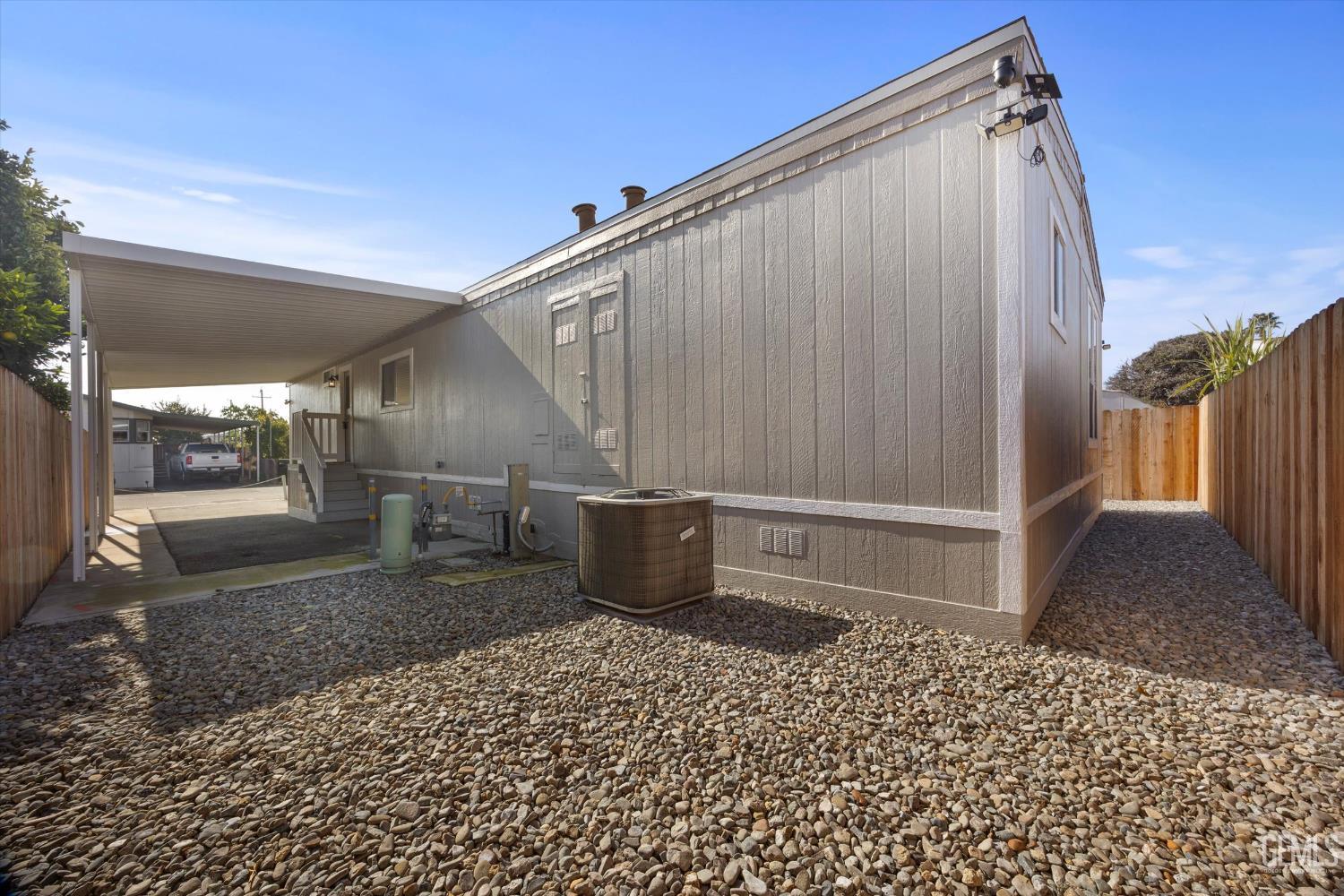 120 Cedarwood Lane — photo 33