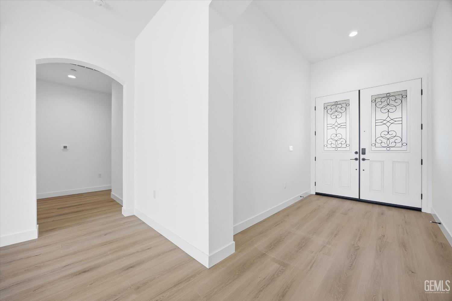 7104 Wintersweet Drive — photo 4