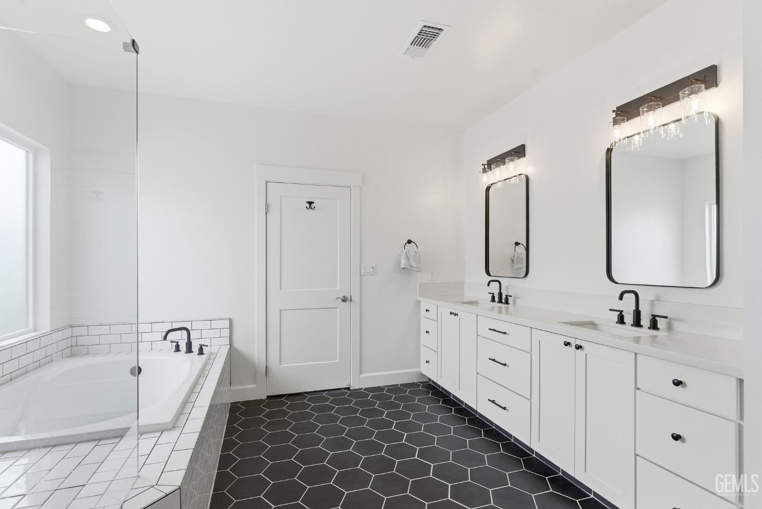 16729 Starview Court — photo 30