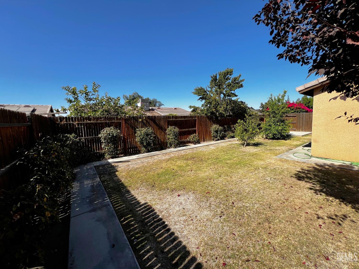 704 Candia Avenue — photo 13