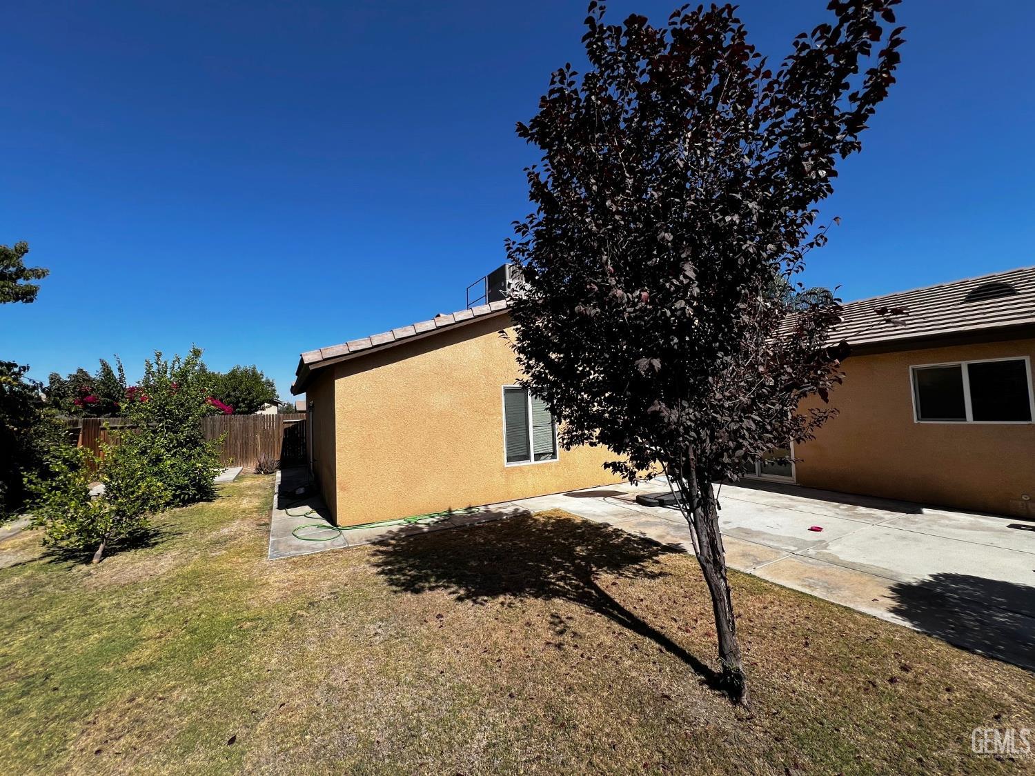 704 Candia Avenue — photo 12