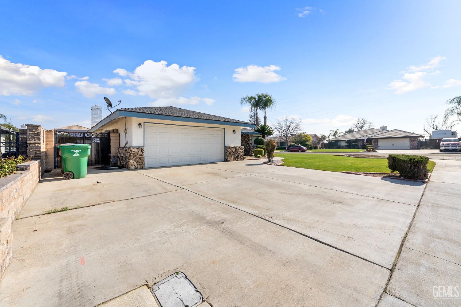 3100 Woodstown Street — photo 39