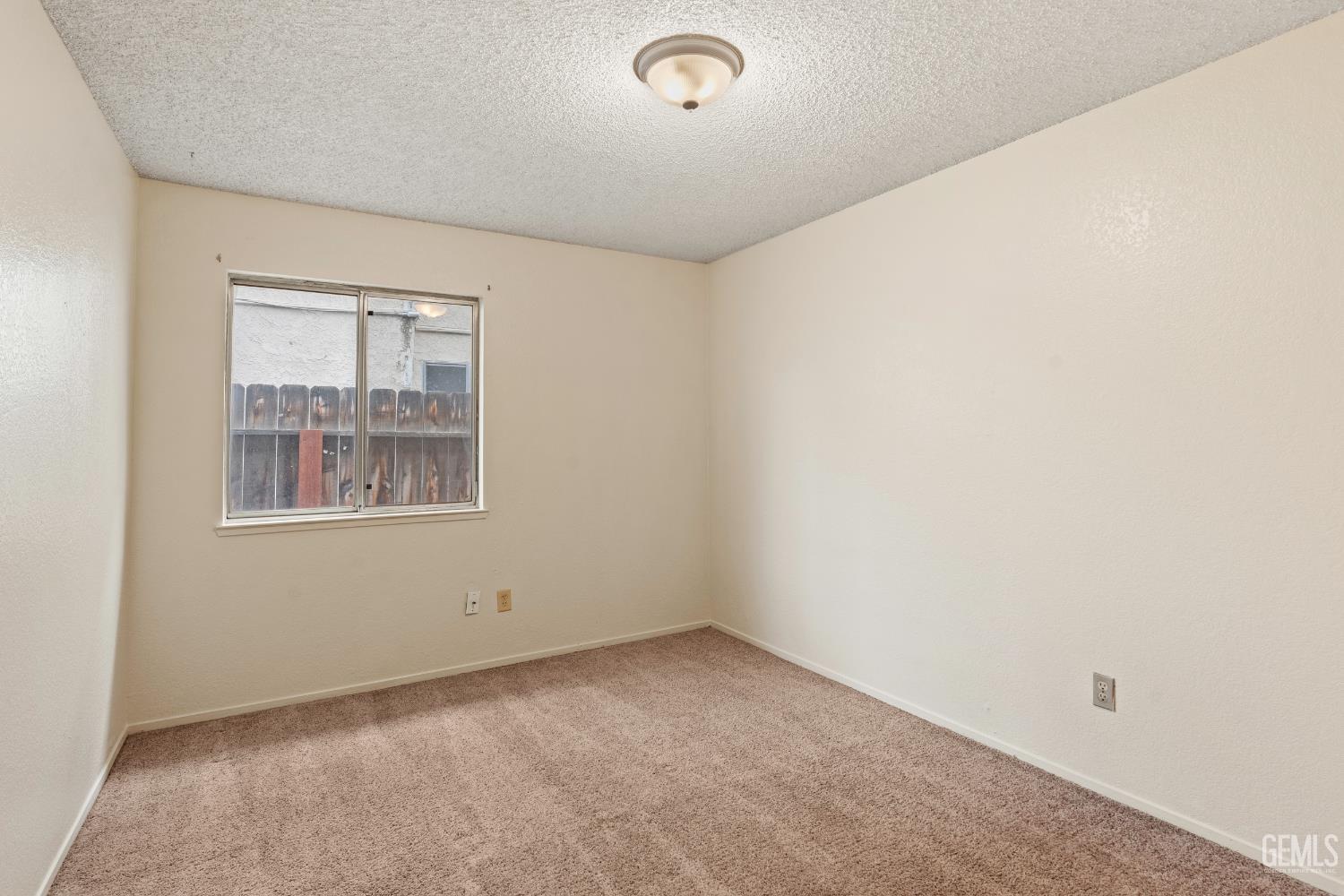 2204 Kelso Peak Avenue — photo 14