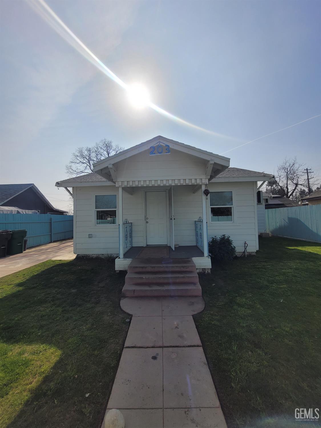 203 E Moneta Avenue — photo 4