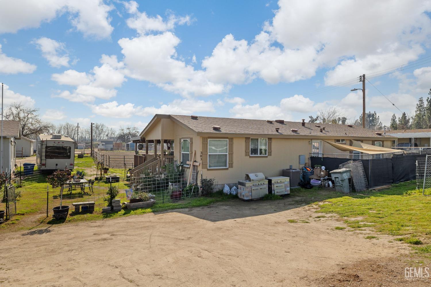 301 Sycamore Drive — photo 6