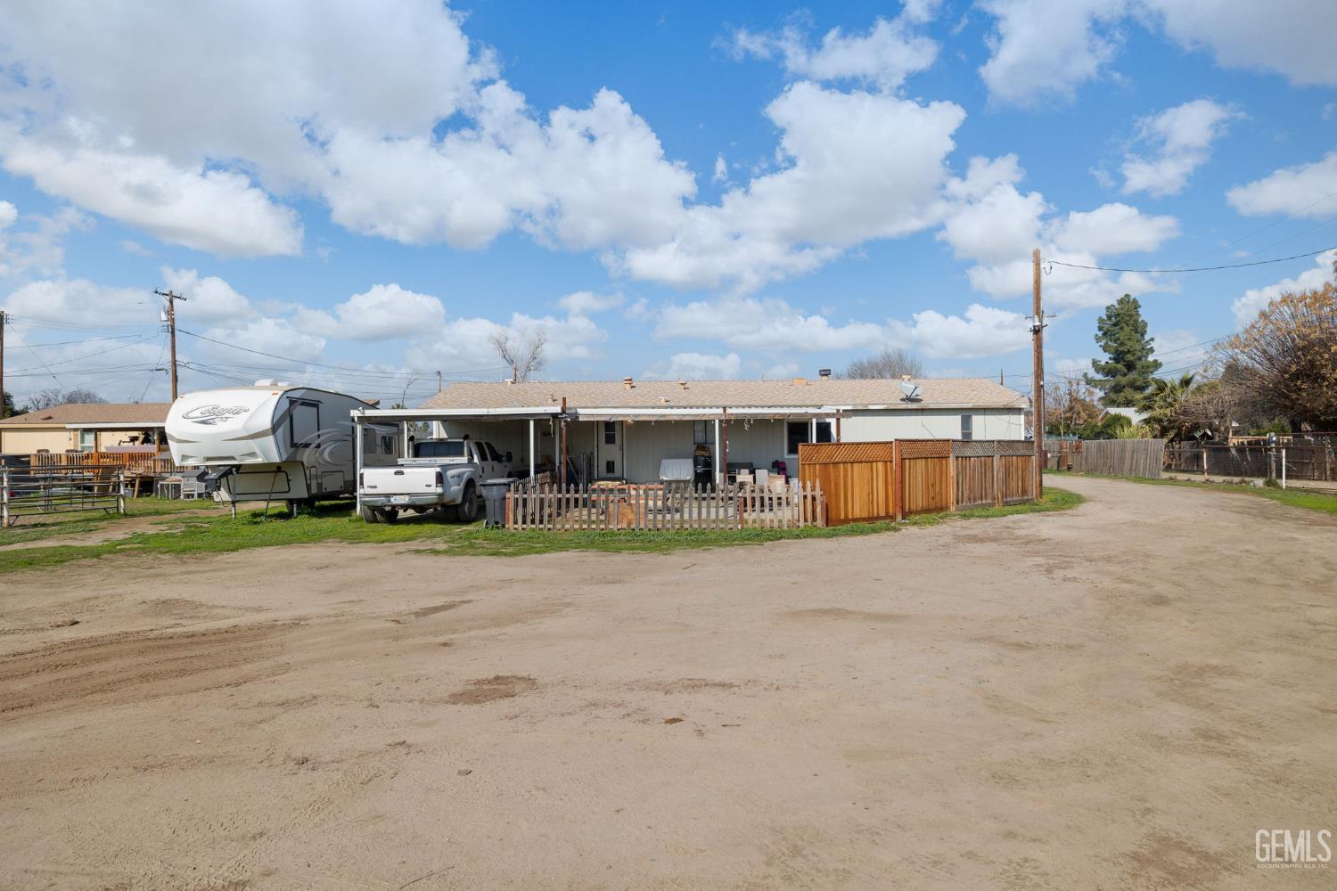 301 Sycamore Drive — photo 10