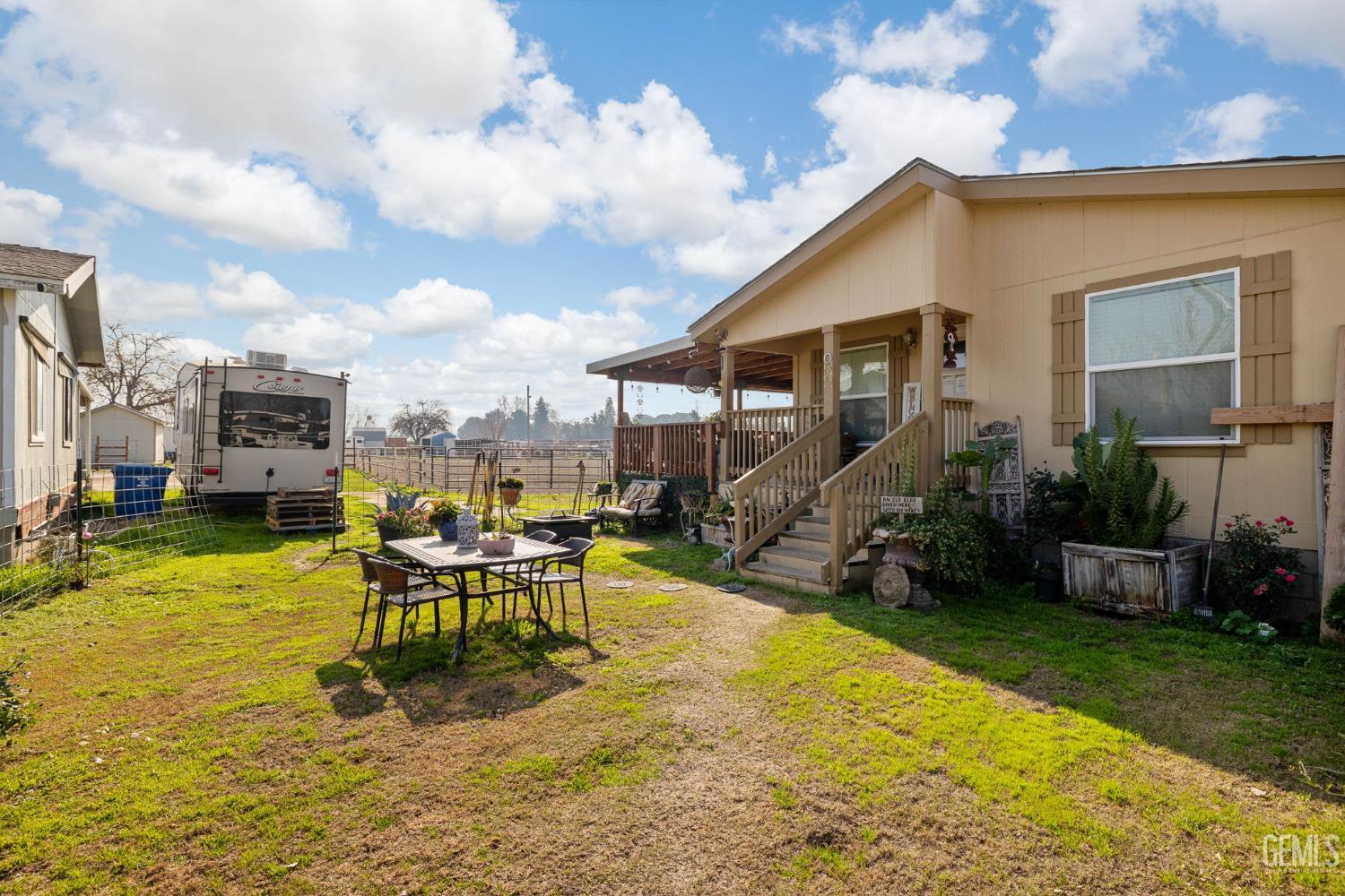 301 Sycamore Drive — photo 34