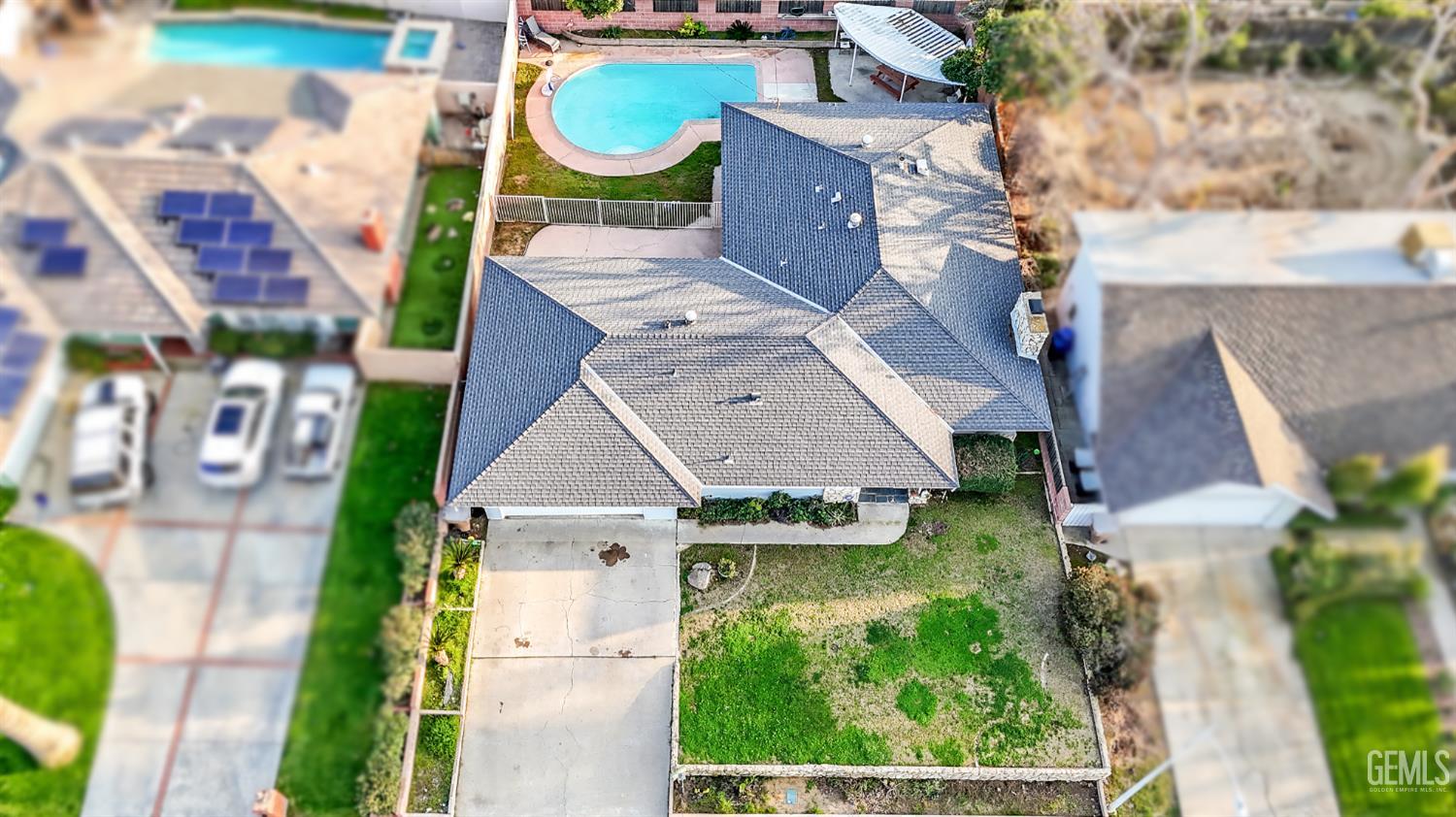 2931 Crest Drive — photo 32