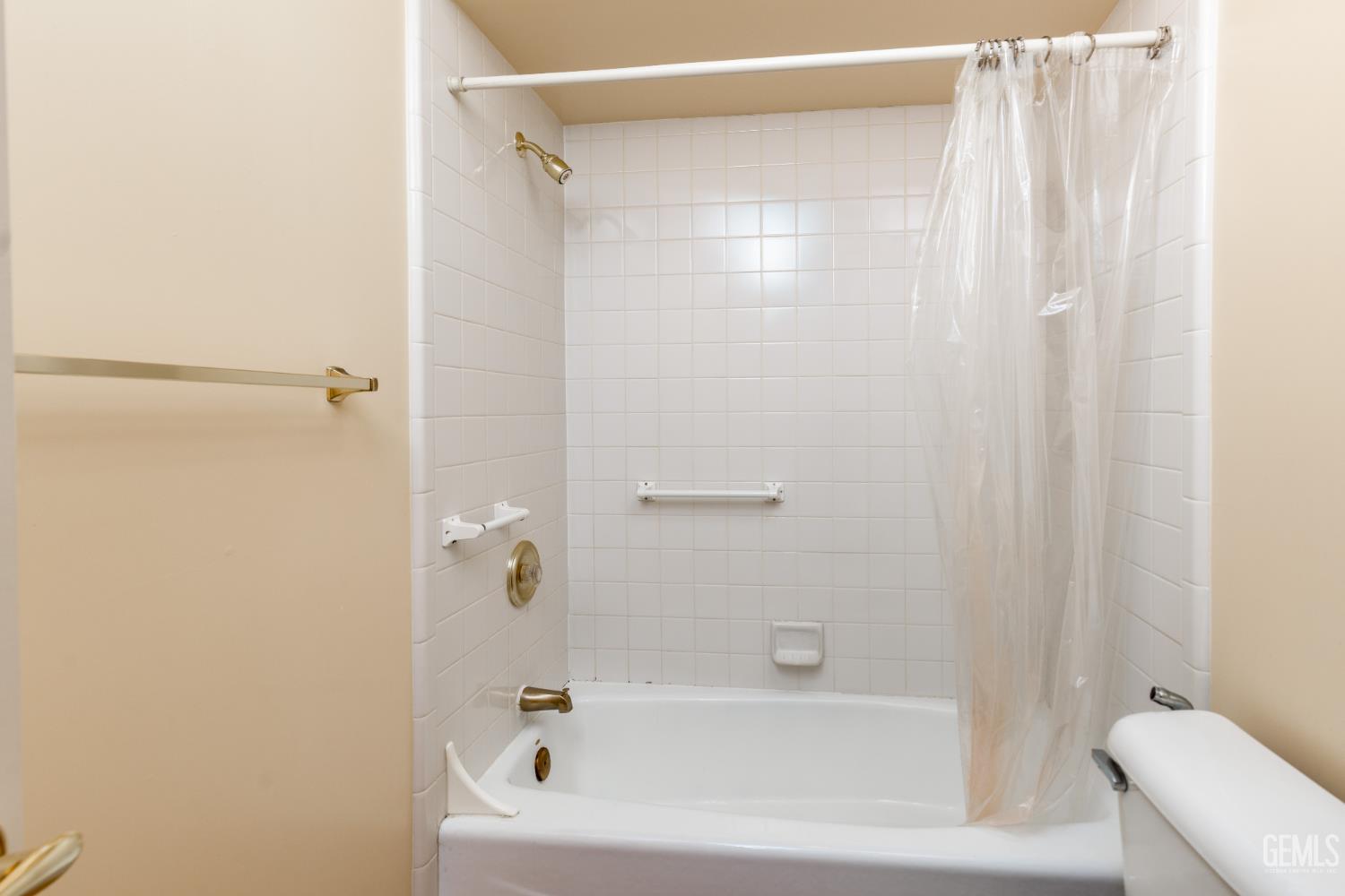 10906 Rosslyn Lane — photo 73