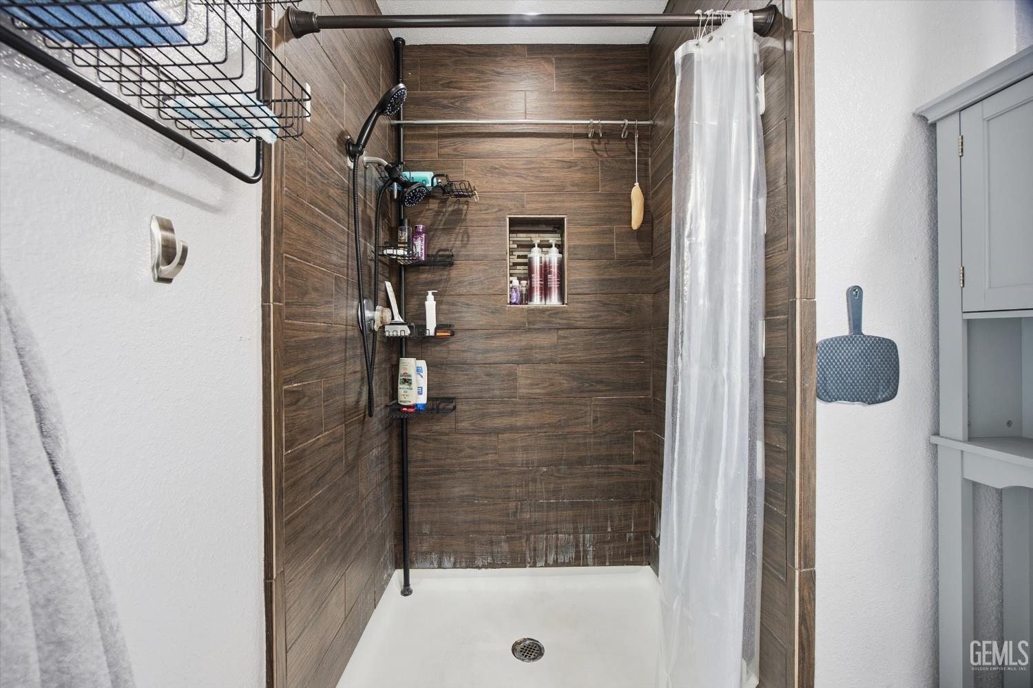 930 Olive Drive — photo 25