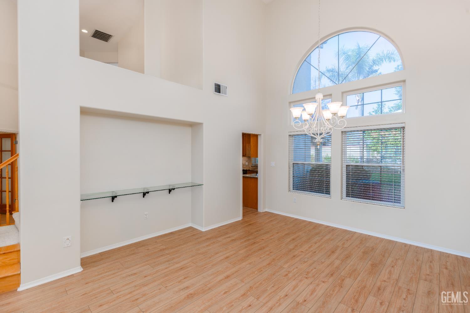 10906 Rosslyn Lane — photo 23