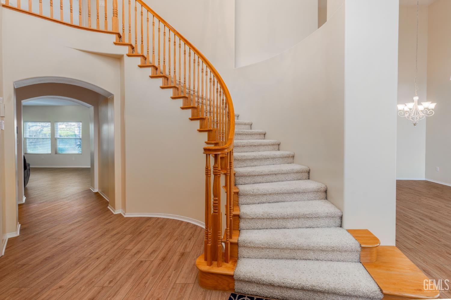 10906 Rosslyn Lane — photo 15