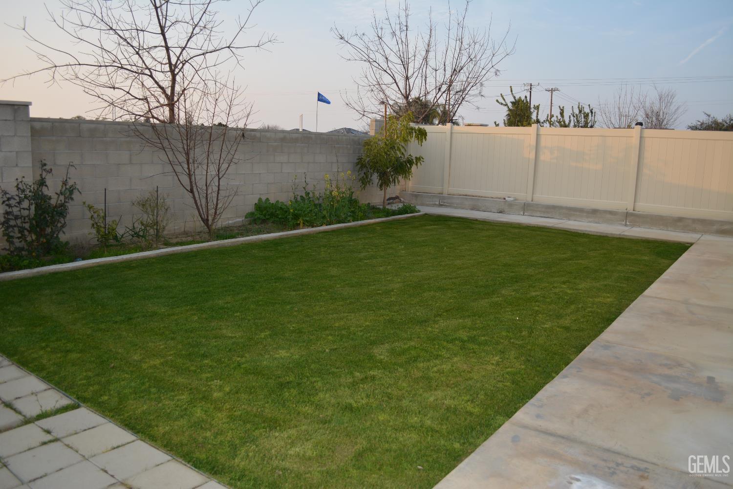 7311 Koyuk River Street — photo 30