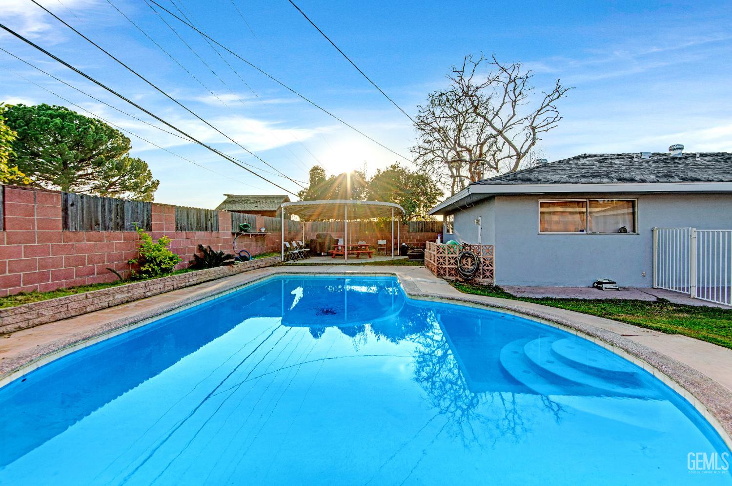 2931 Crest Drive — photo 27