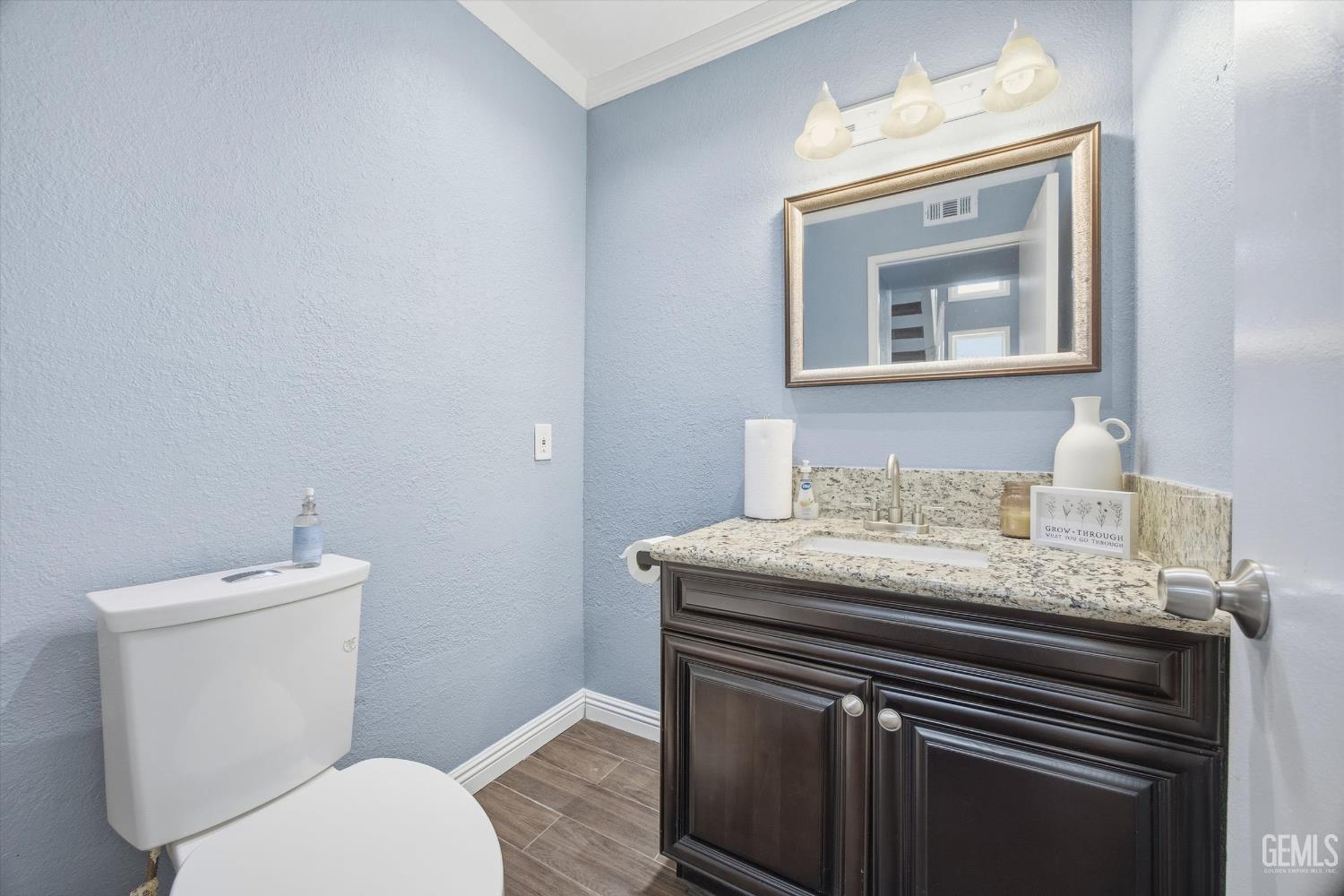 930 Olive Drive — photo 20