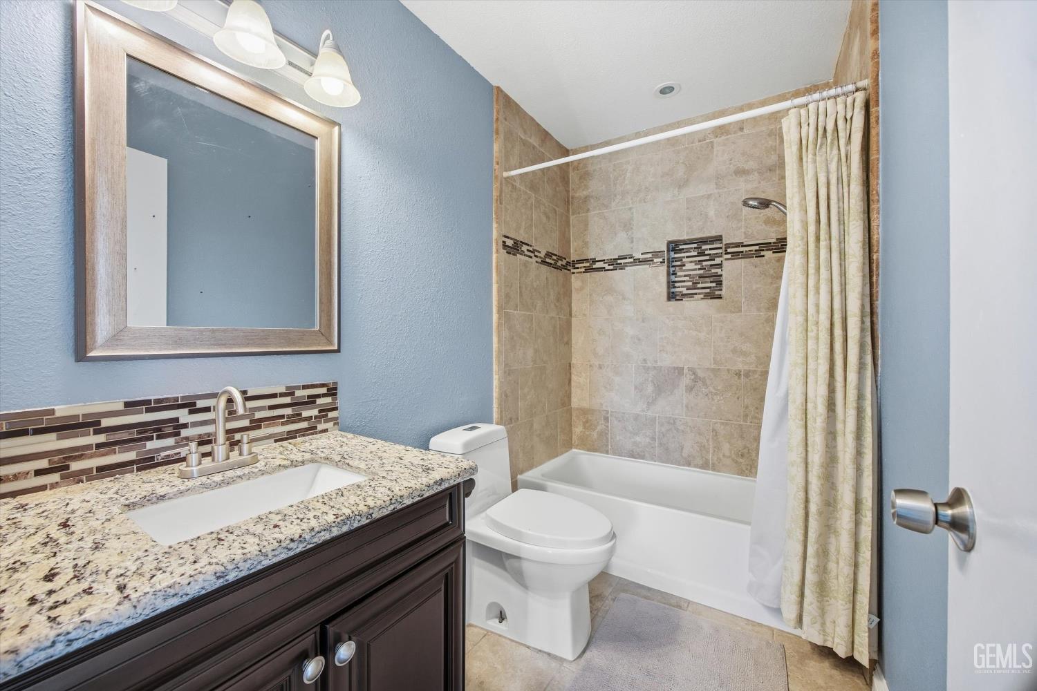 930 Olive Drive — photo 29