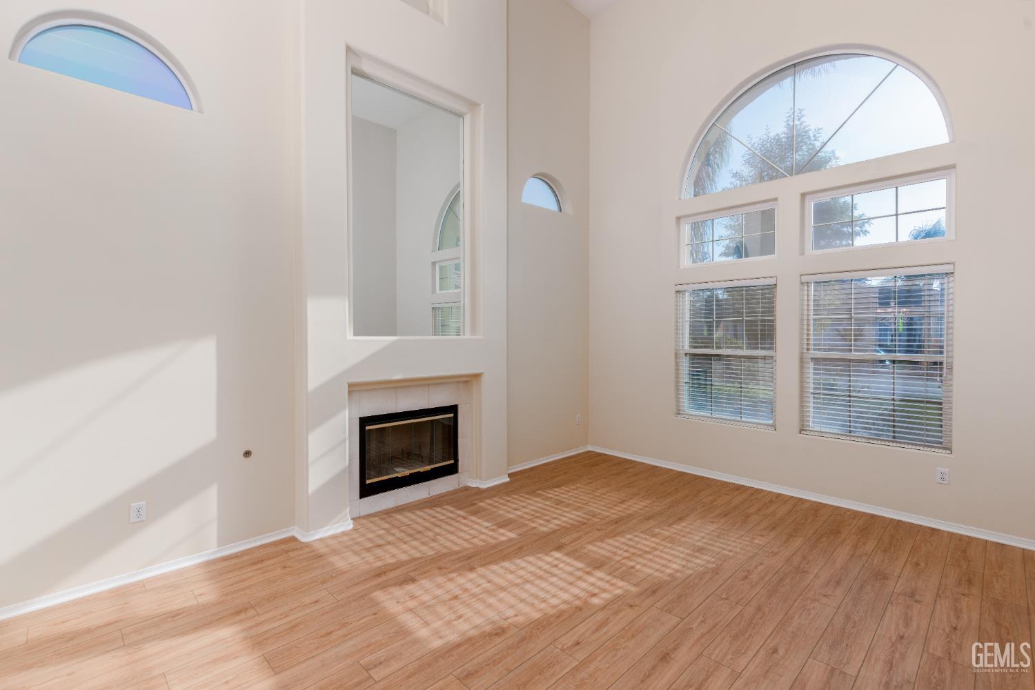 10906 Rosslyn Lane — photo 19