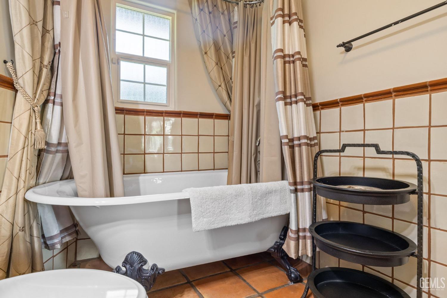 6702 Edmund Way — photo 35