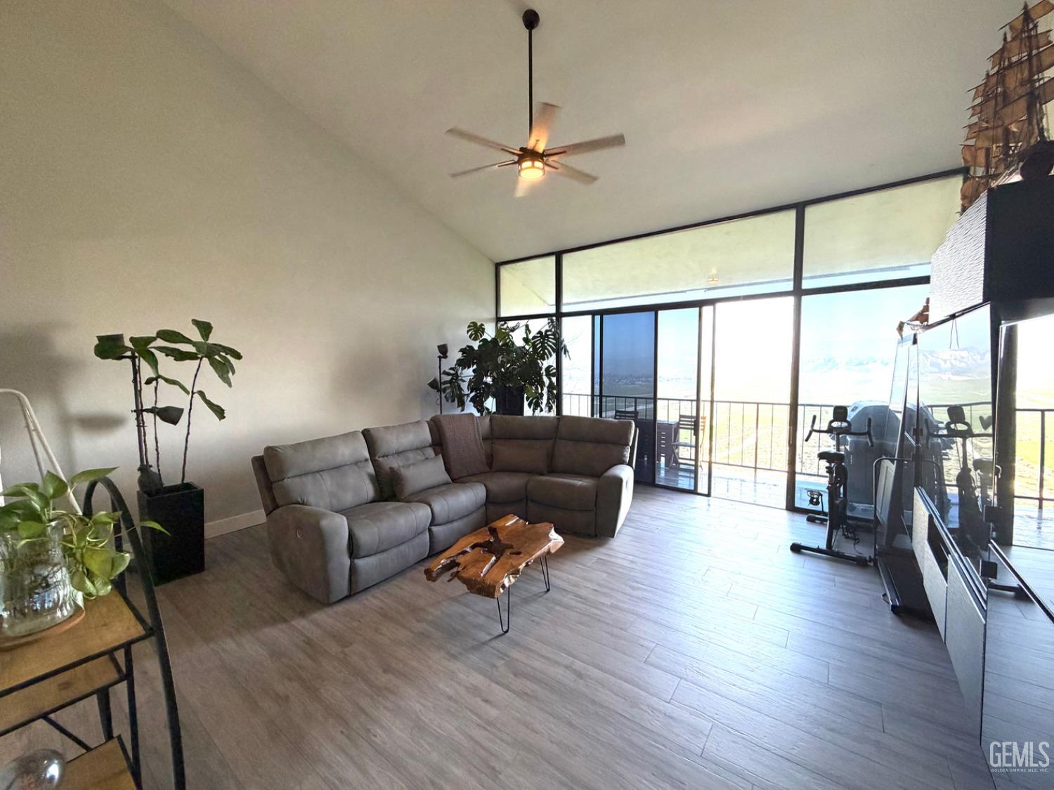 4200 Boise Street — photo 9