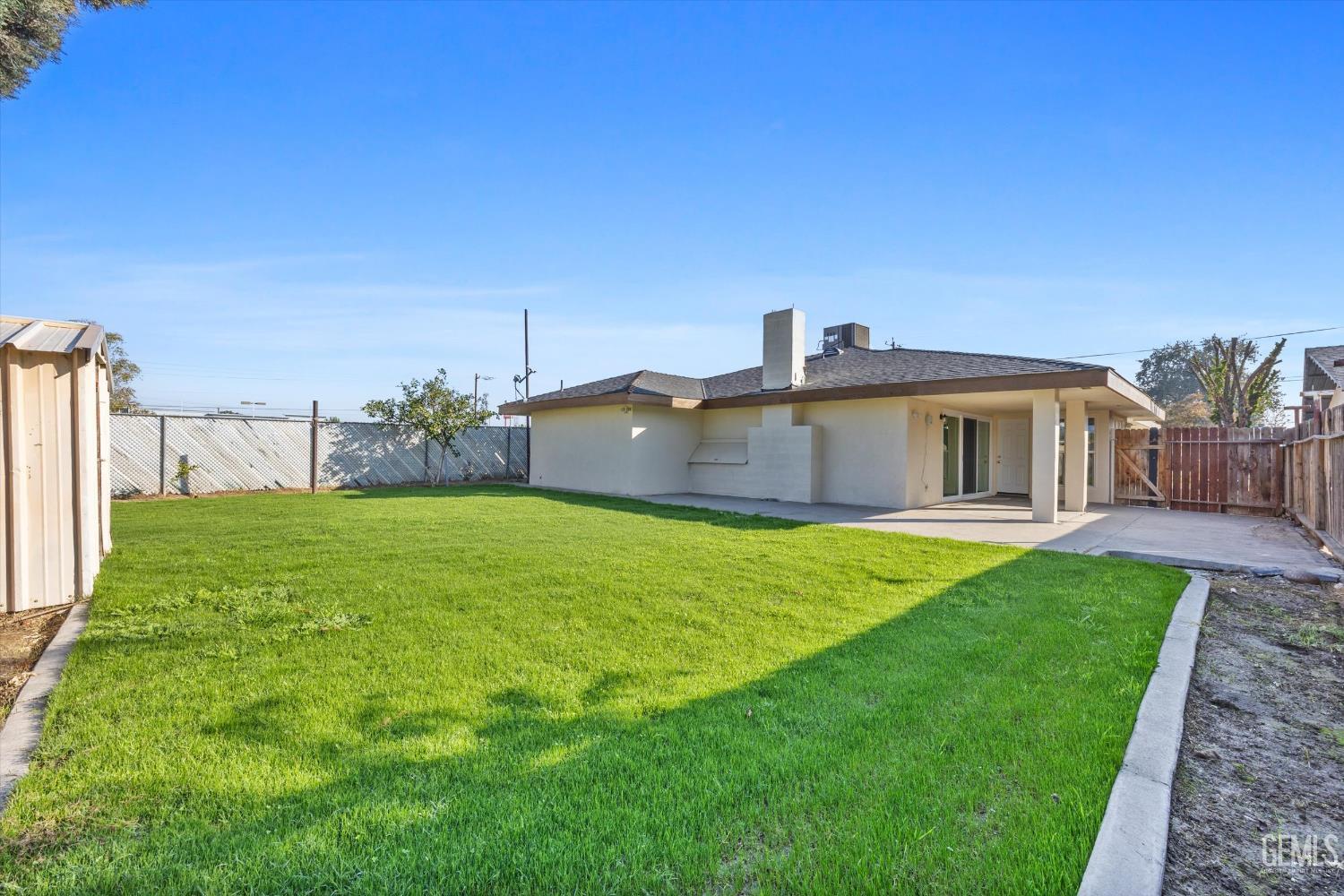 2515 Wheeler Street — photo 41