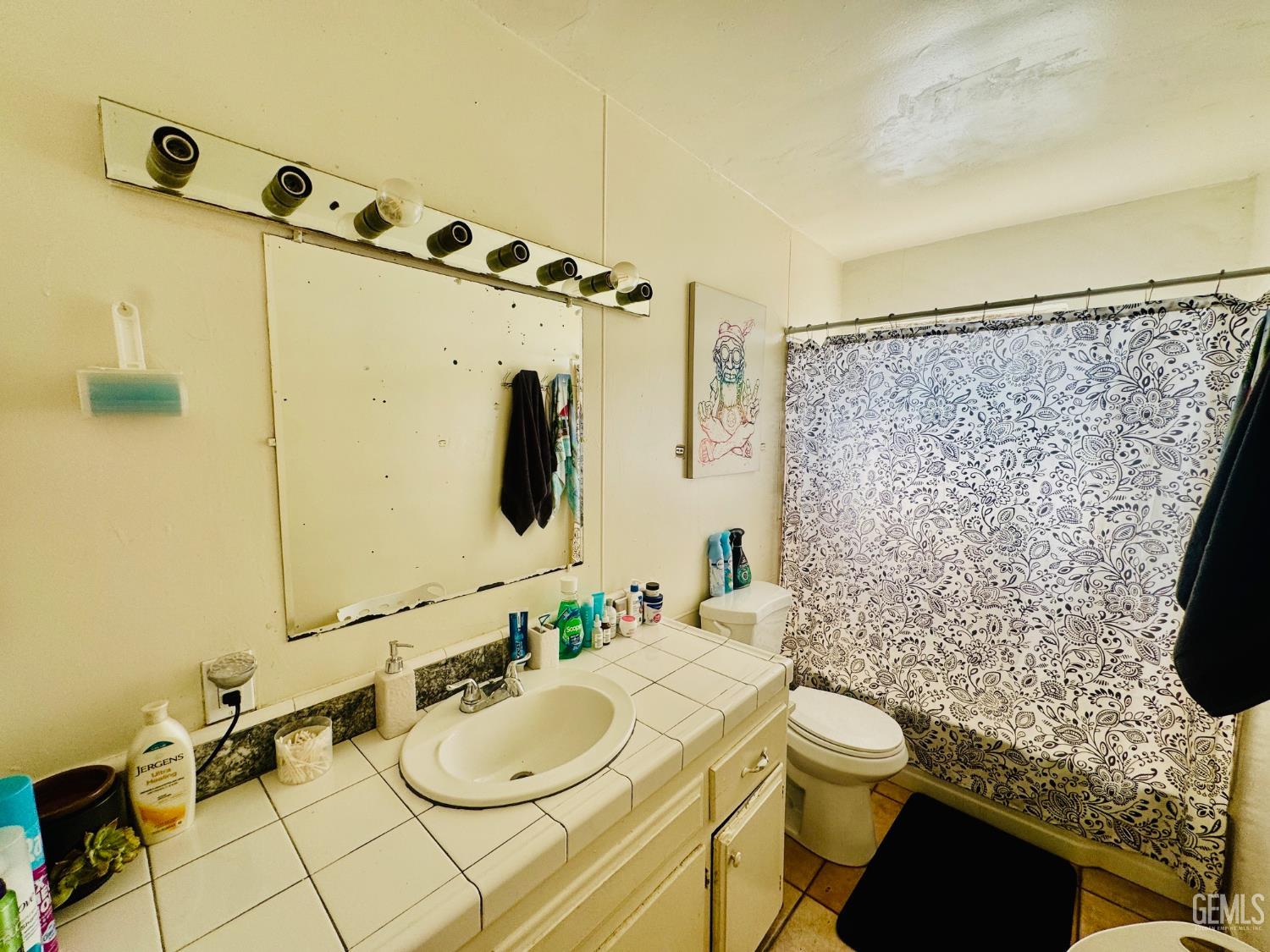713 Iris Street — photo 9