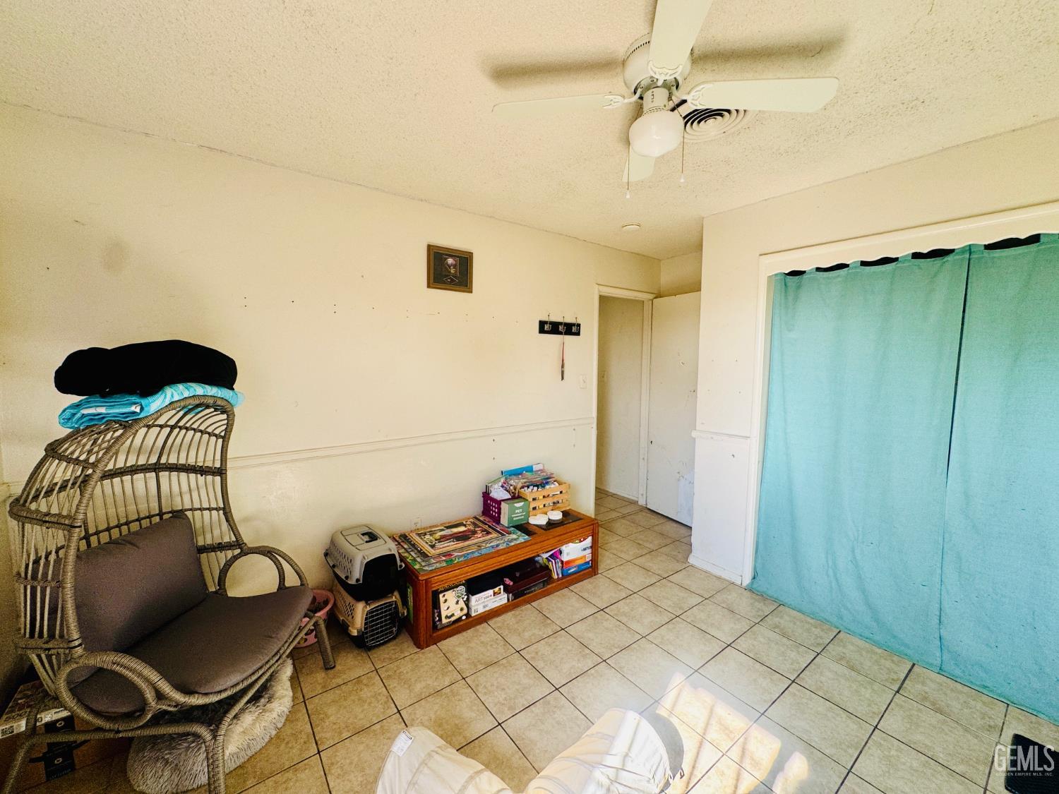 713 Iris Street — photo 8