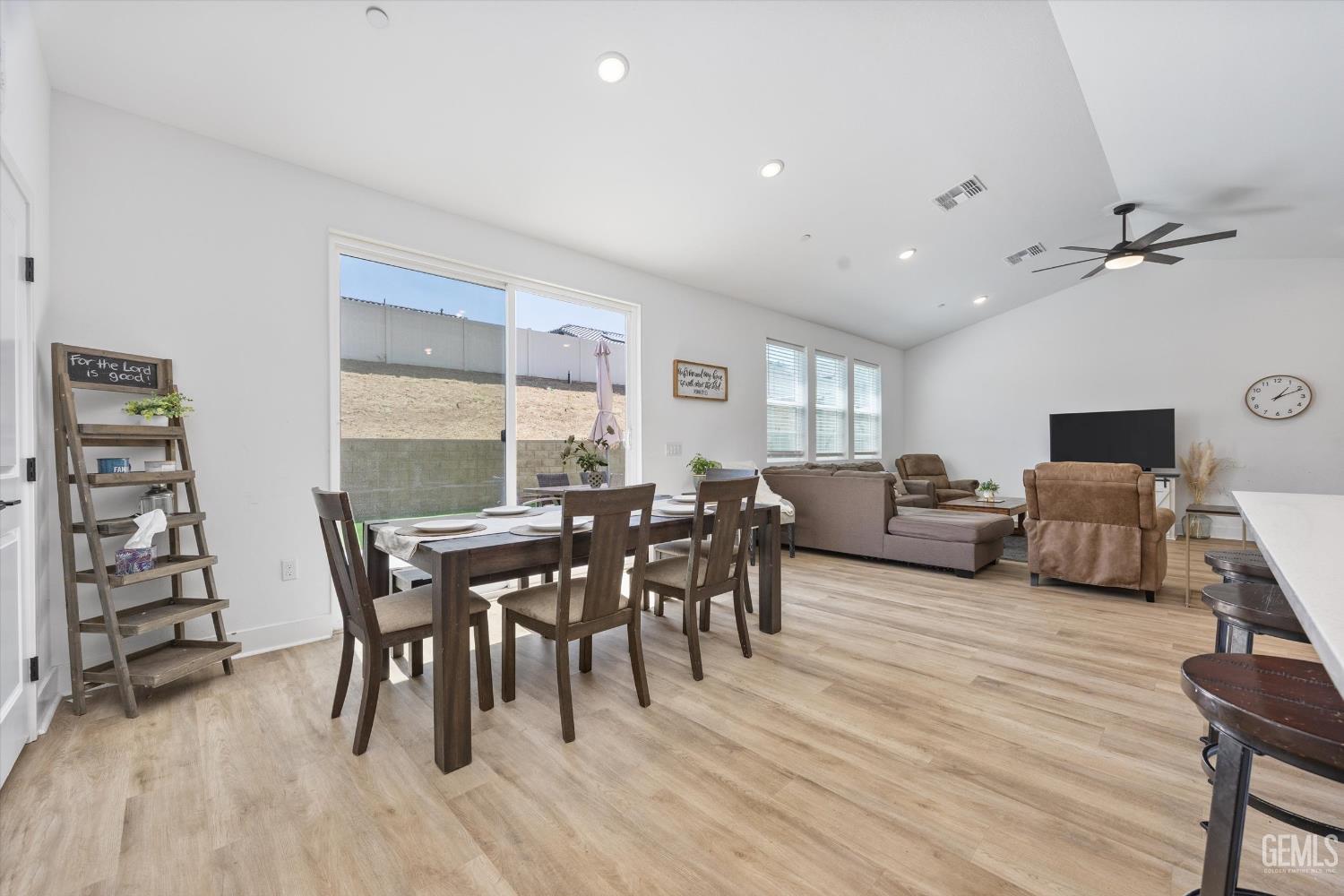 212 Artina Court — photo 17