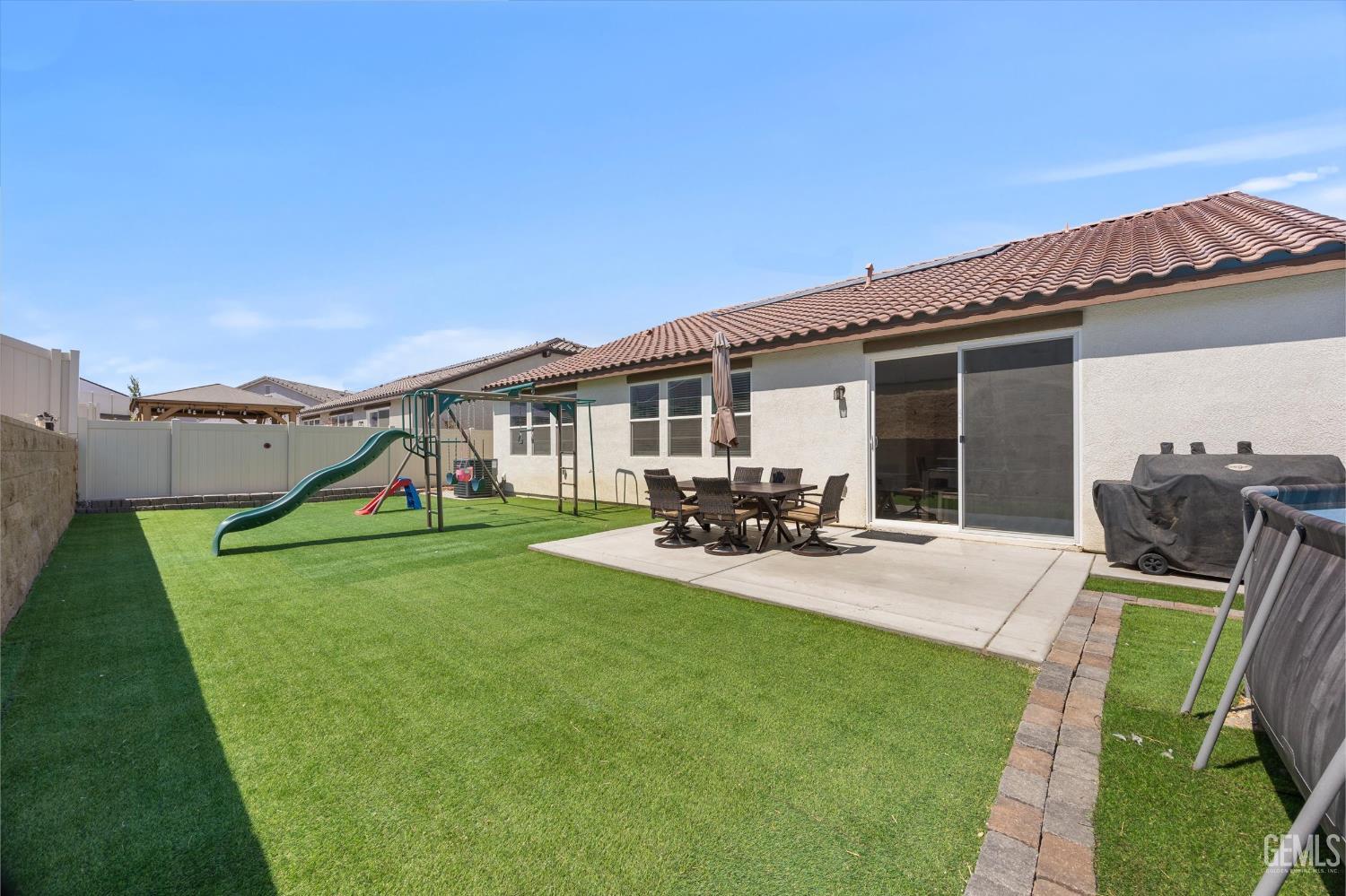 212 Artina Court — photo 33