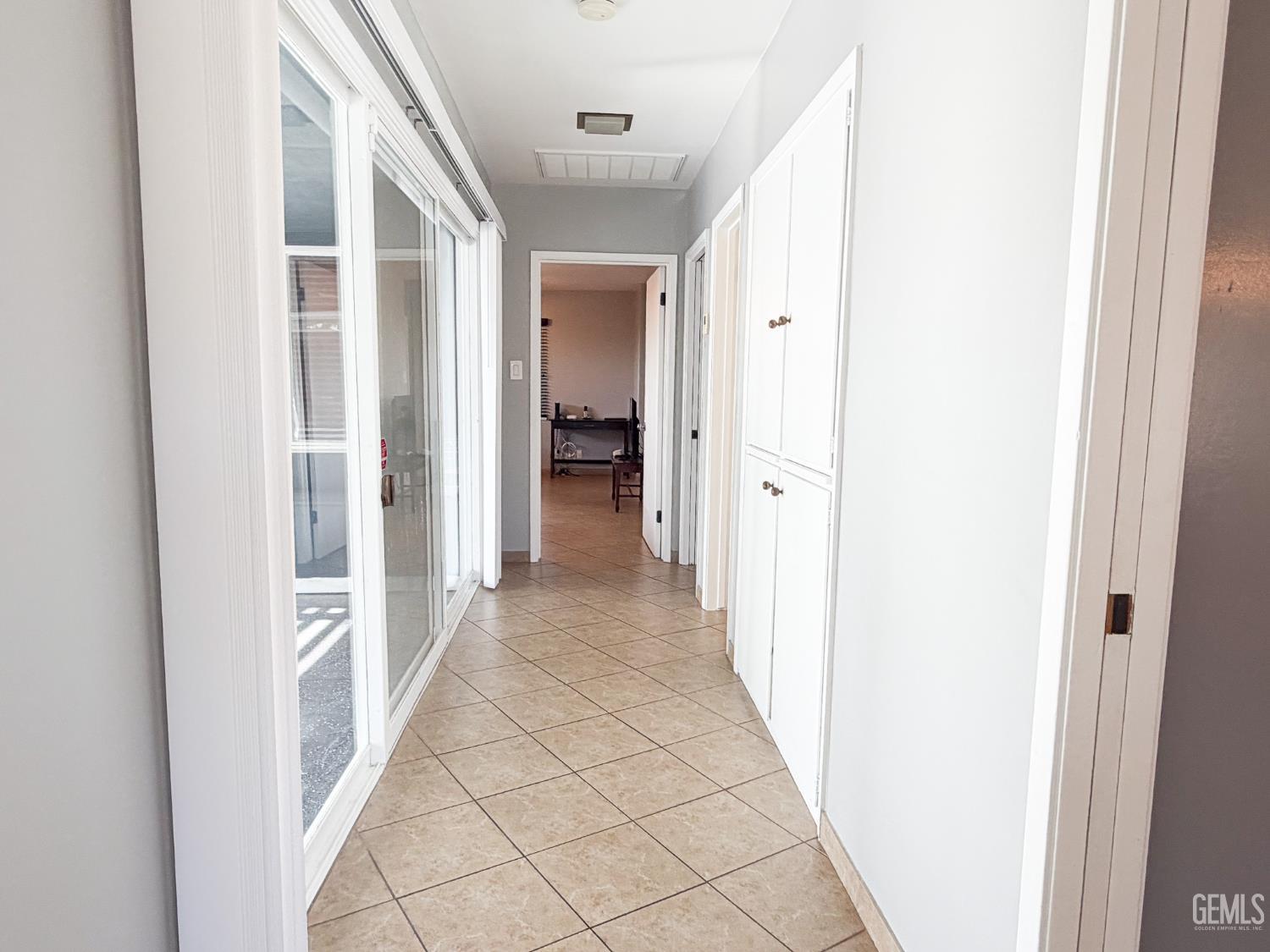 1904 Ridgewood Drive — photo 34